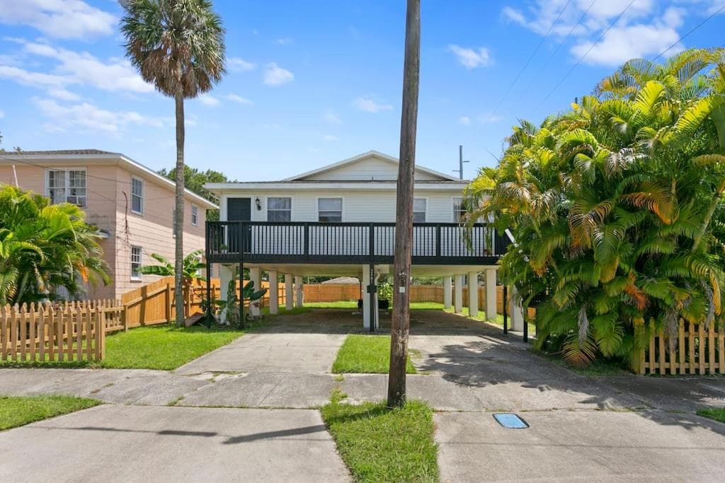 ¡Apartamento inspirado en Boho en el corazón de Tampa Bay! — 11