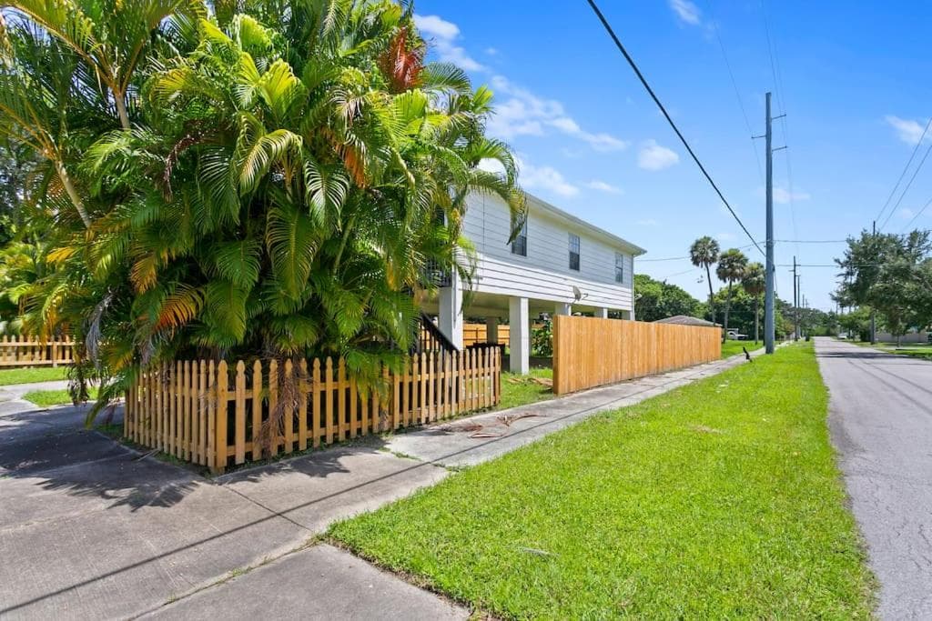 ¡Apartamento inspirado en Boho en el corazón de Tampa Bay! — 12