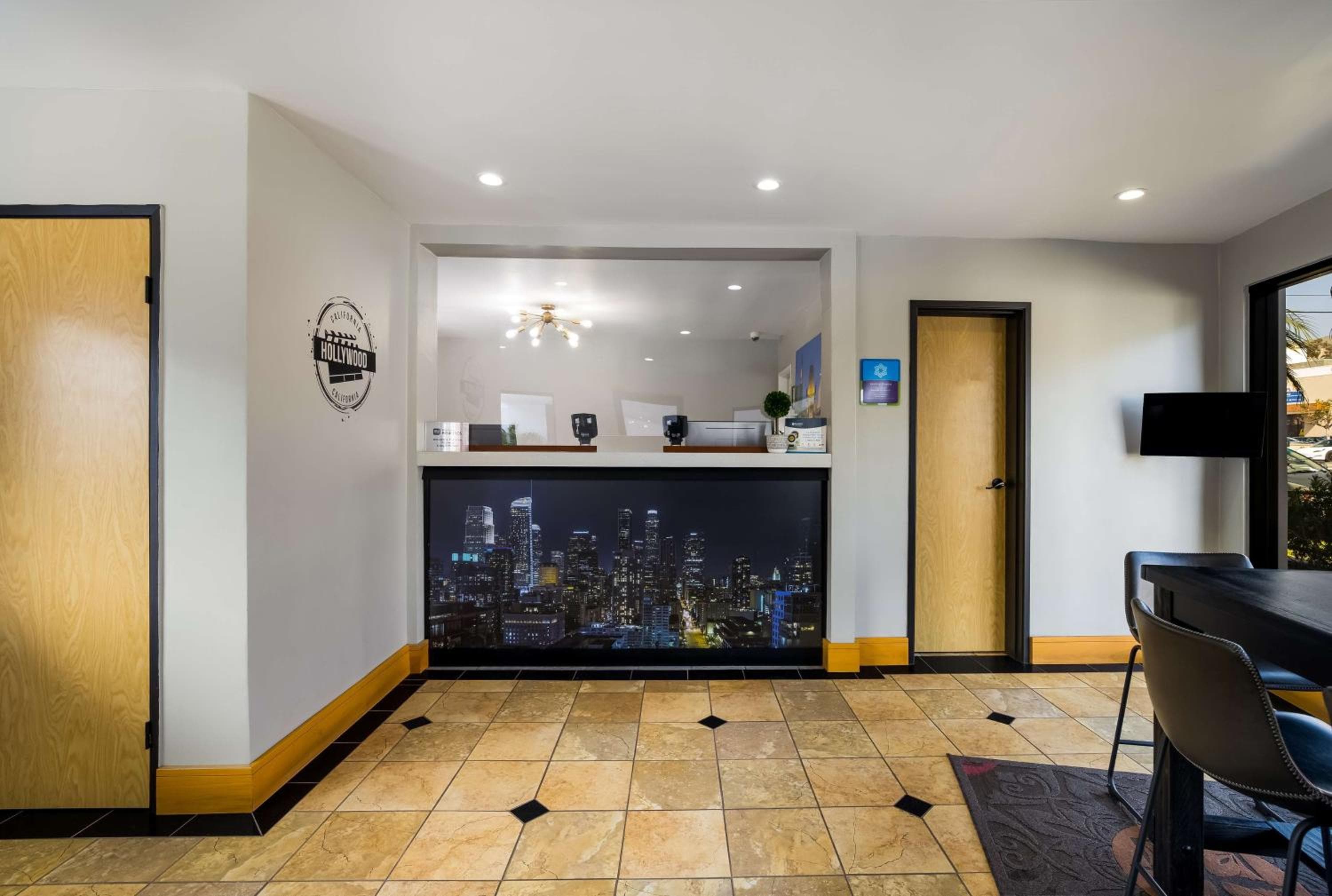 Sunset West Hotel, colección SureStay de Best Western — 27