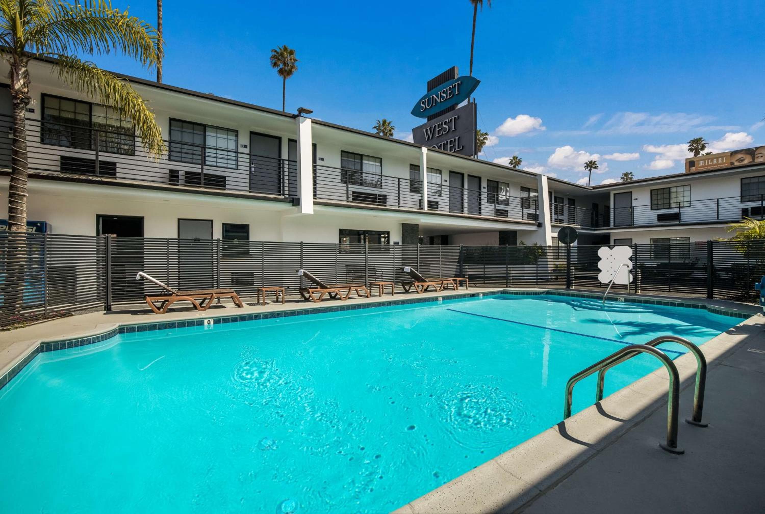 Sunset West Hotel, colección SureStay de Best Western — 20
