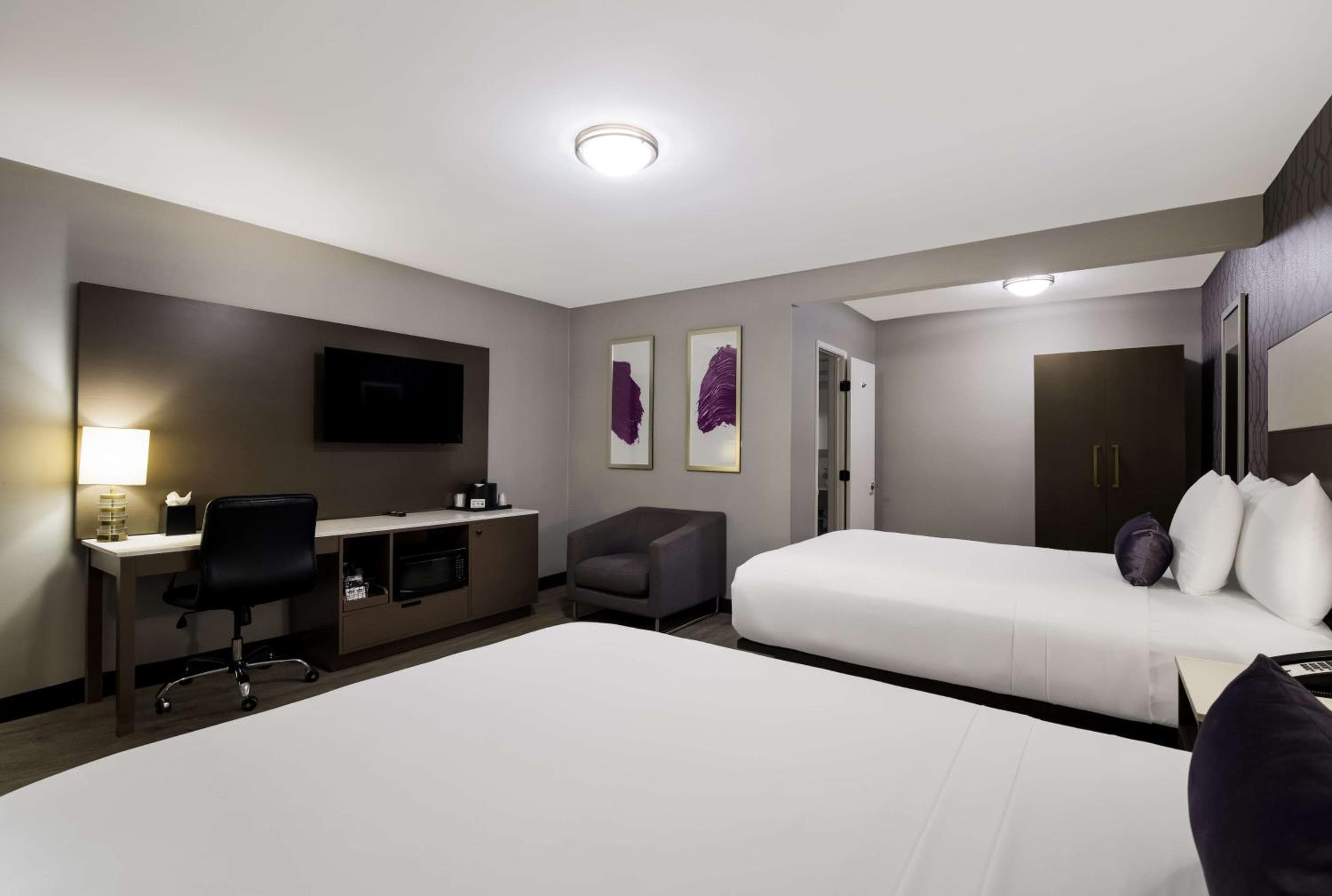 Sunset West Hotel, colección SureStay de Best Western — 7