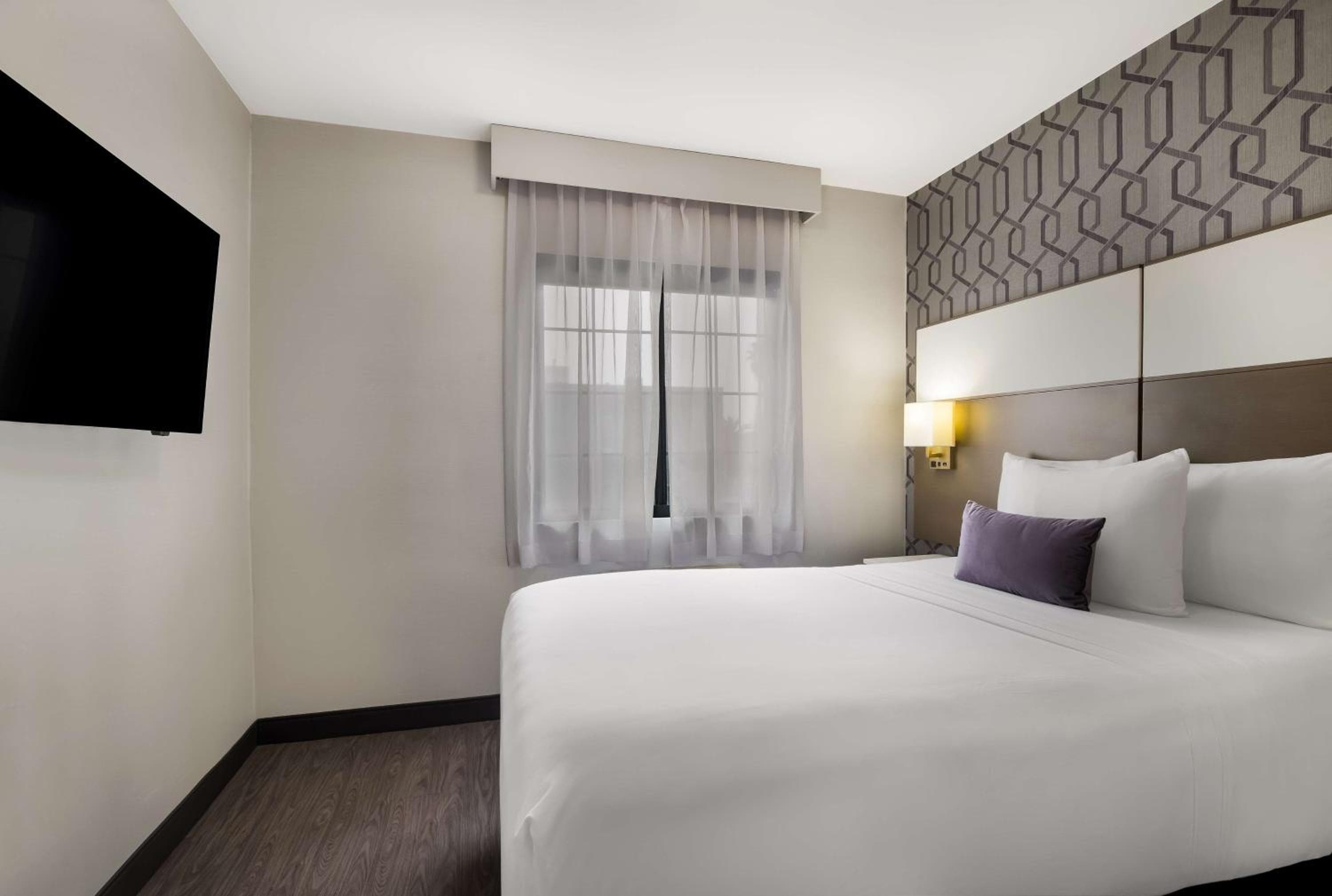 Sunset West Hotel, colección SureStay de Best Western — 15
