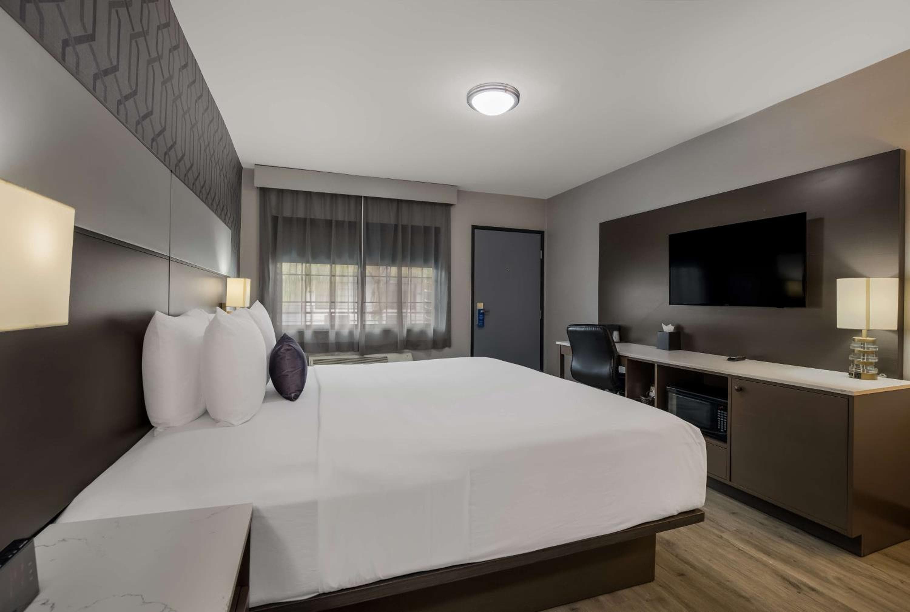 Sunset West Hotel, colección SureStay de Best Western — 19