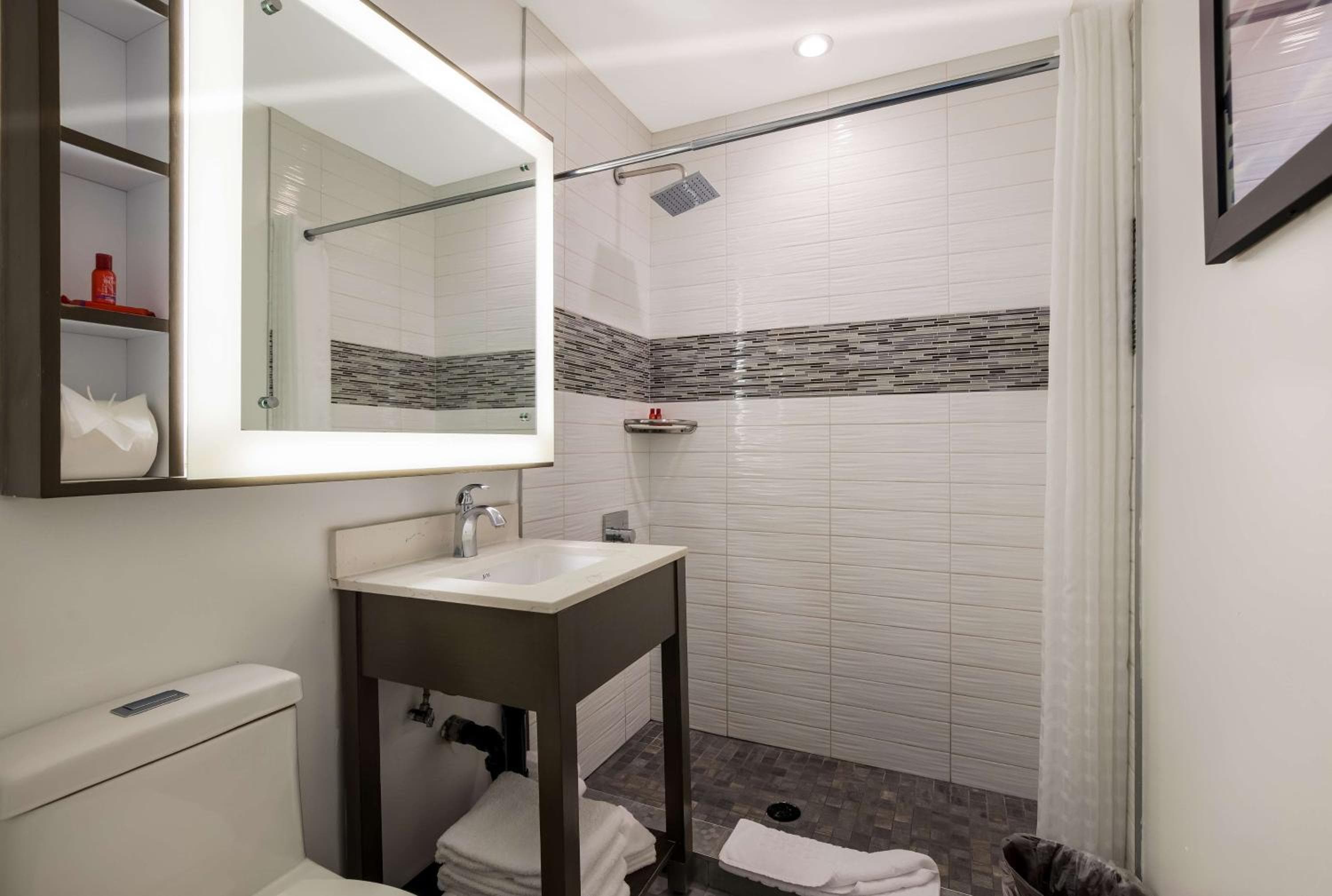 Sunset West Hotel, colección SureStay de Best Western — 16