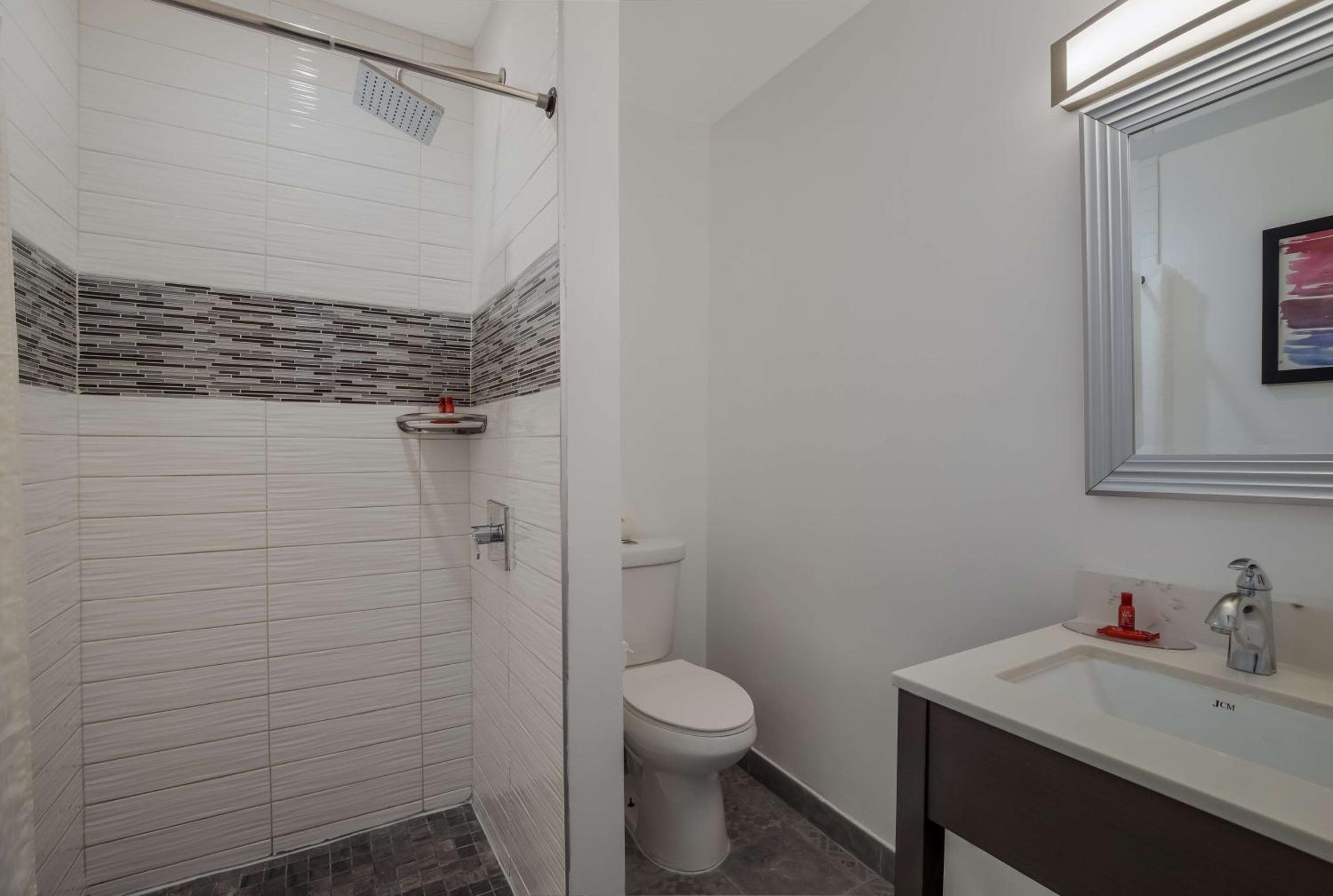 Sunset West Hotel, colección SureStay de Best Western — 8