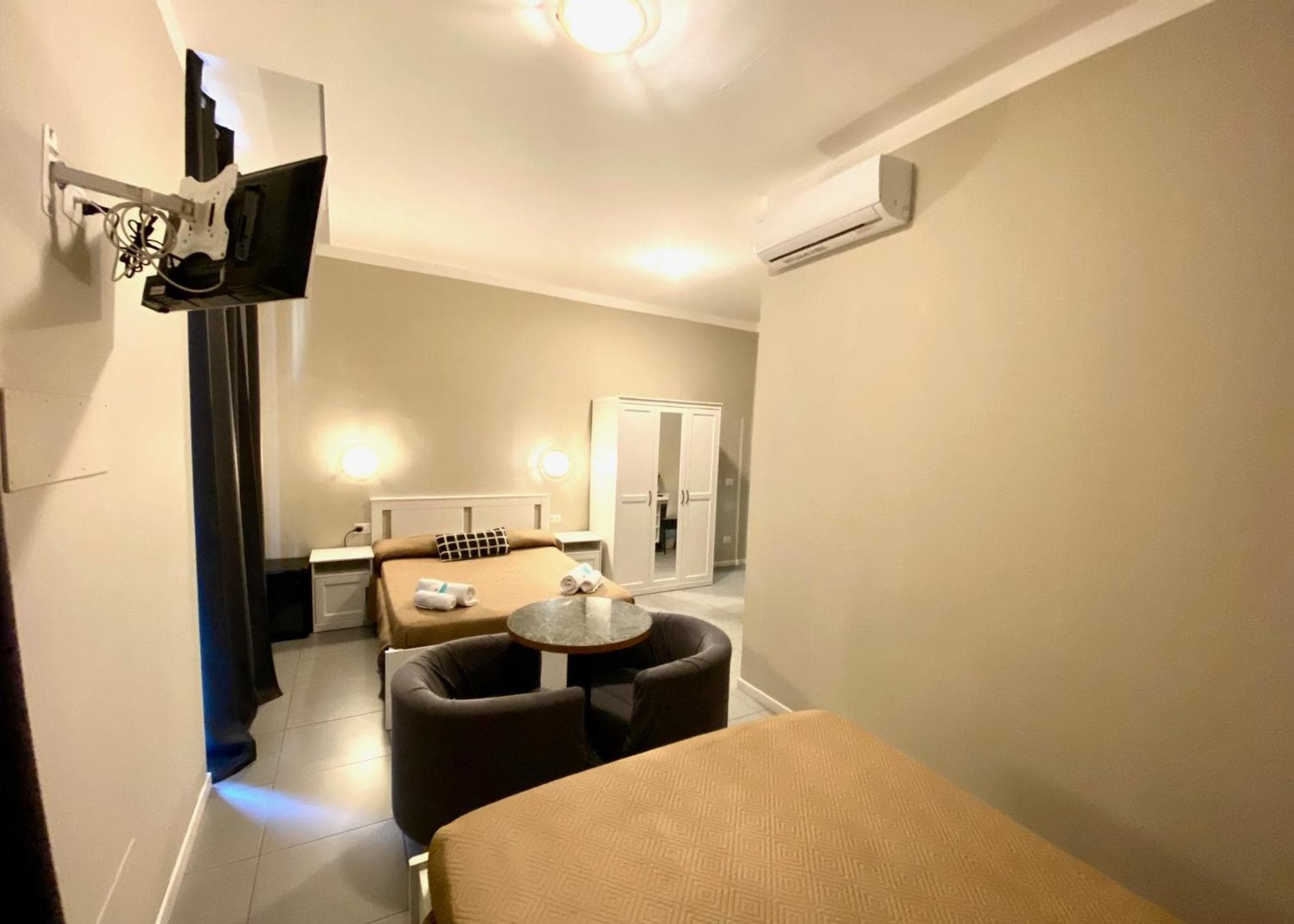 Golden Milano Hotel — 30