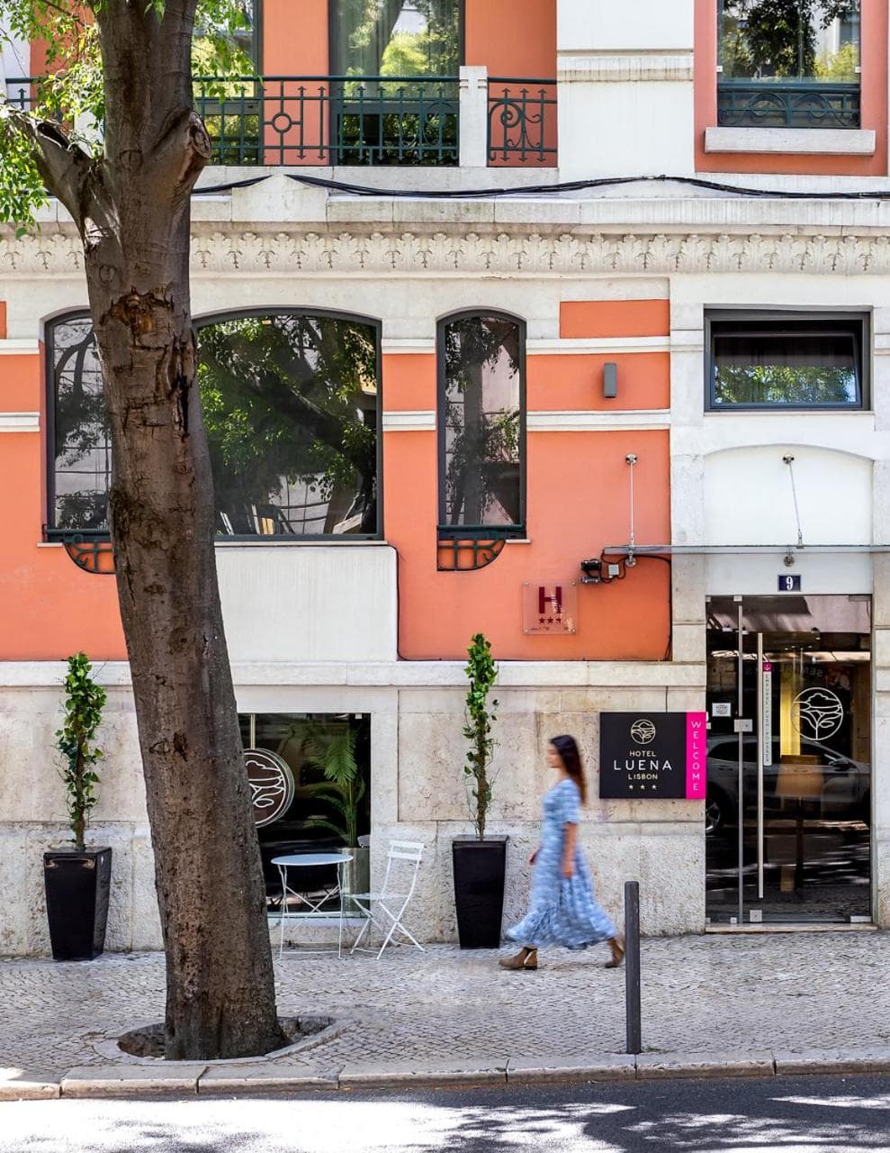 Hotel Luena — 1