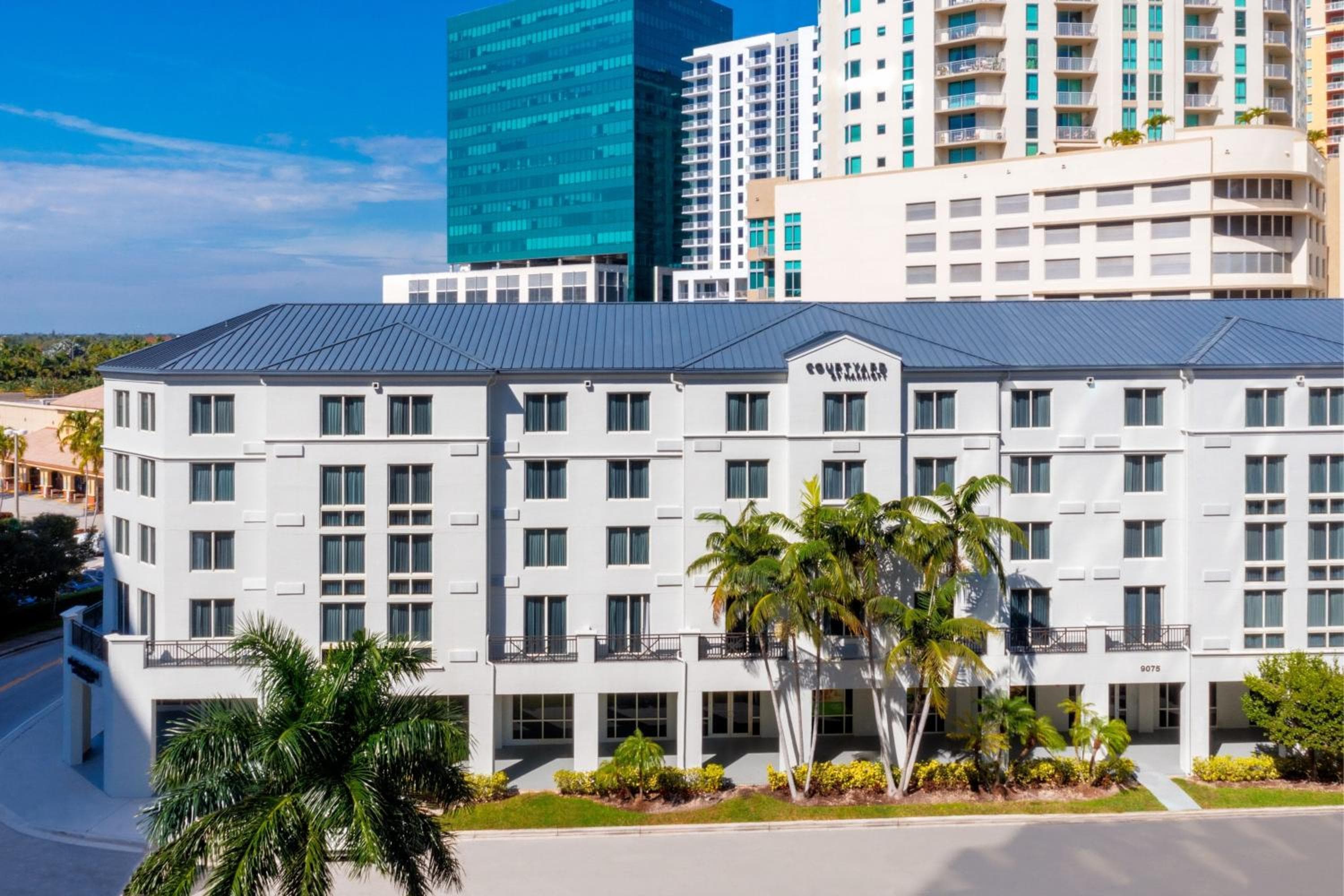 Courtyard Miami-Dadeland — 4