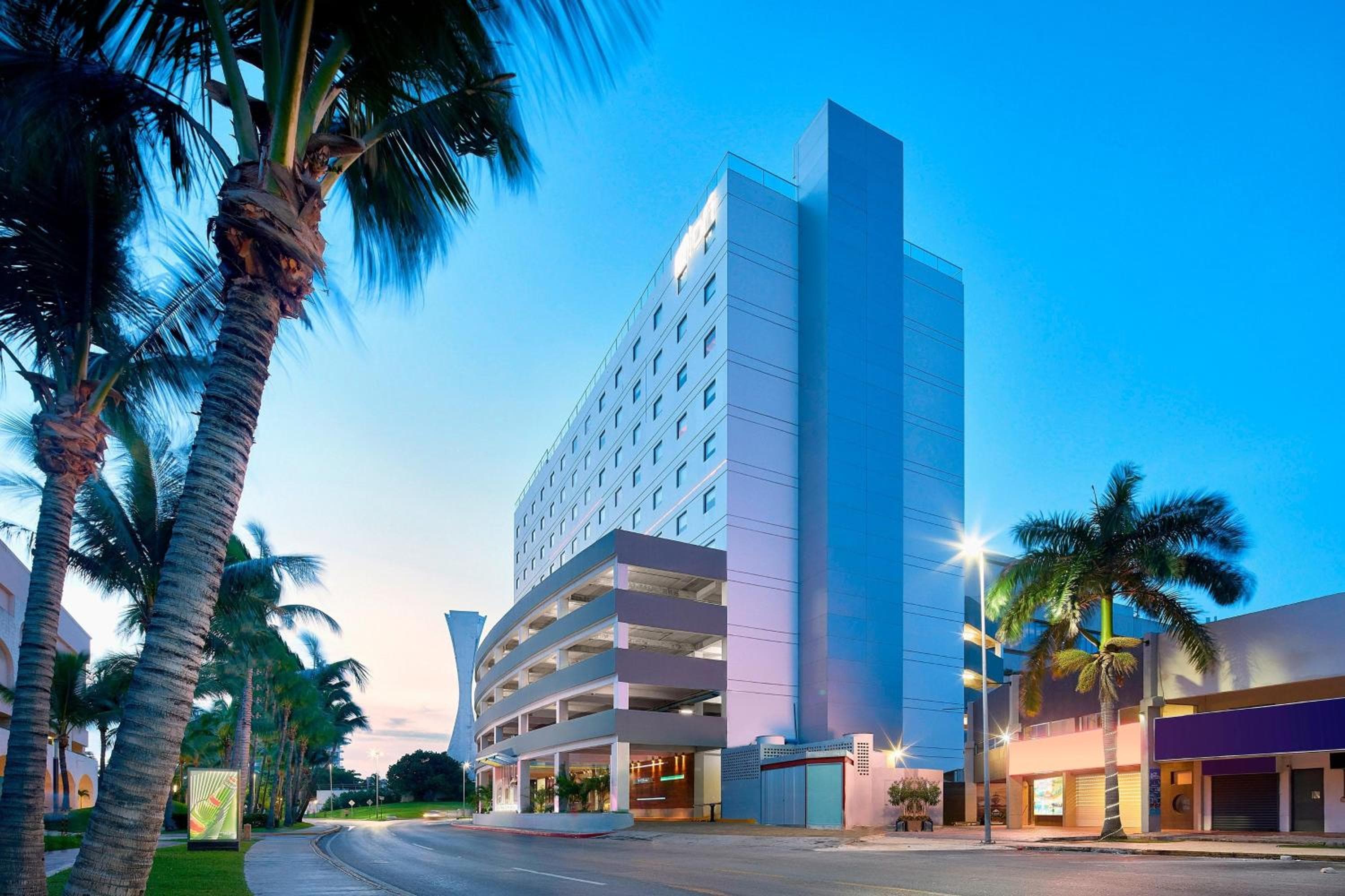 Aloft by Marriott Cancun — 4