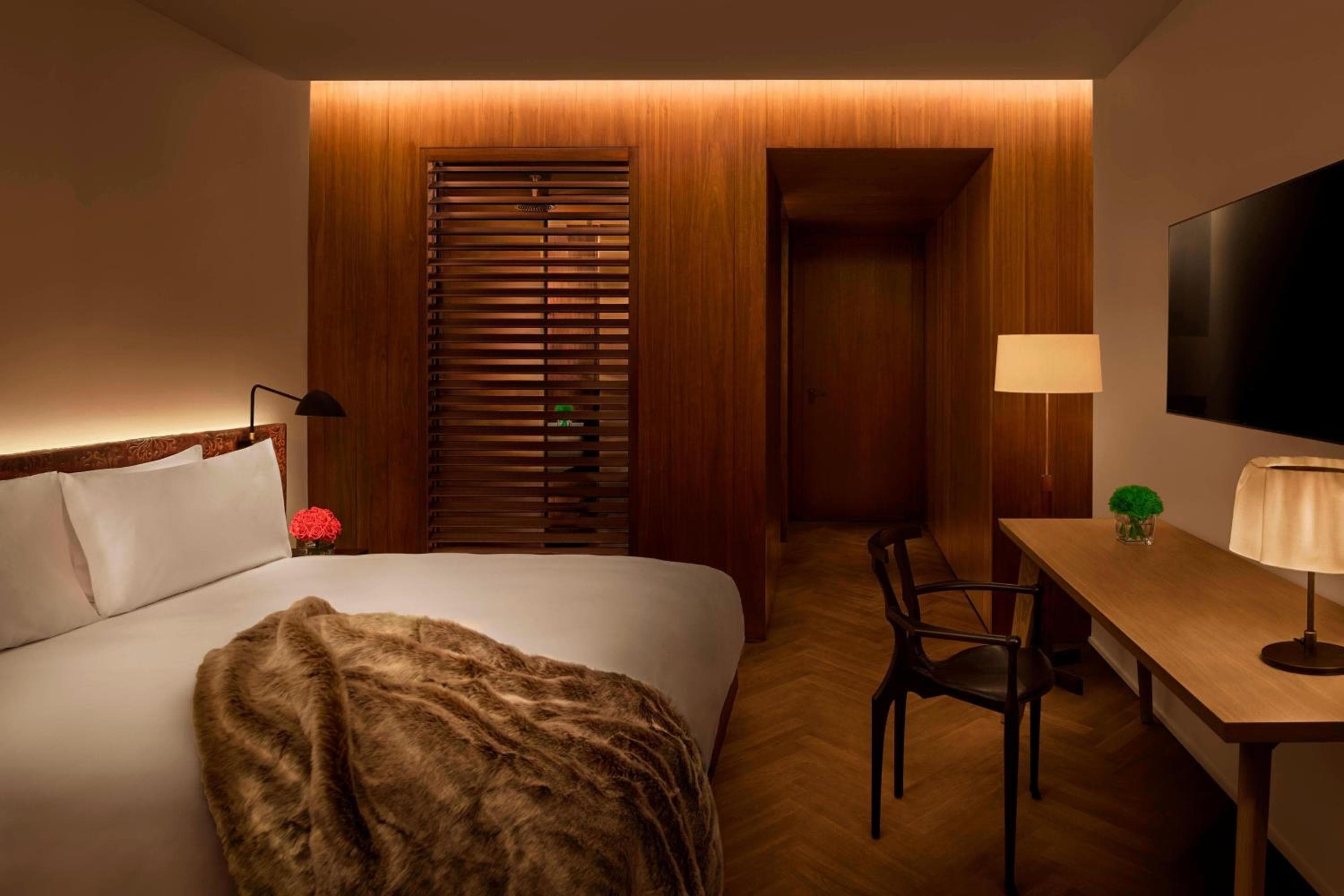 The Barcelona EDITION — 19