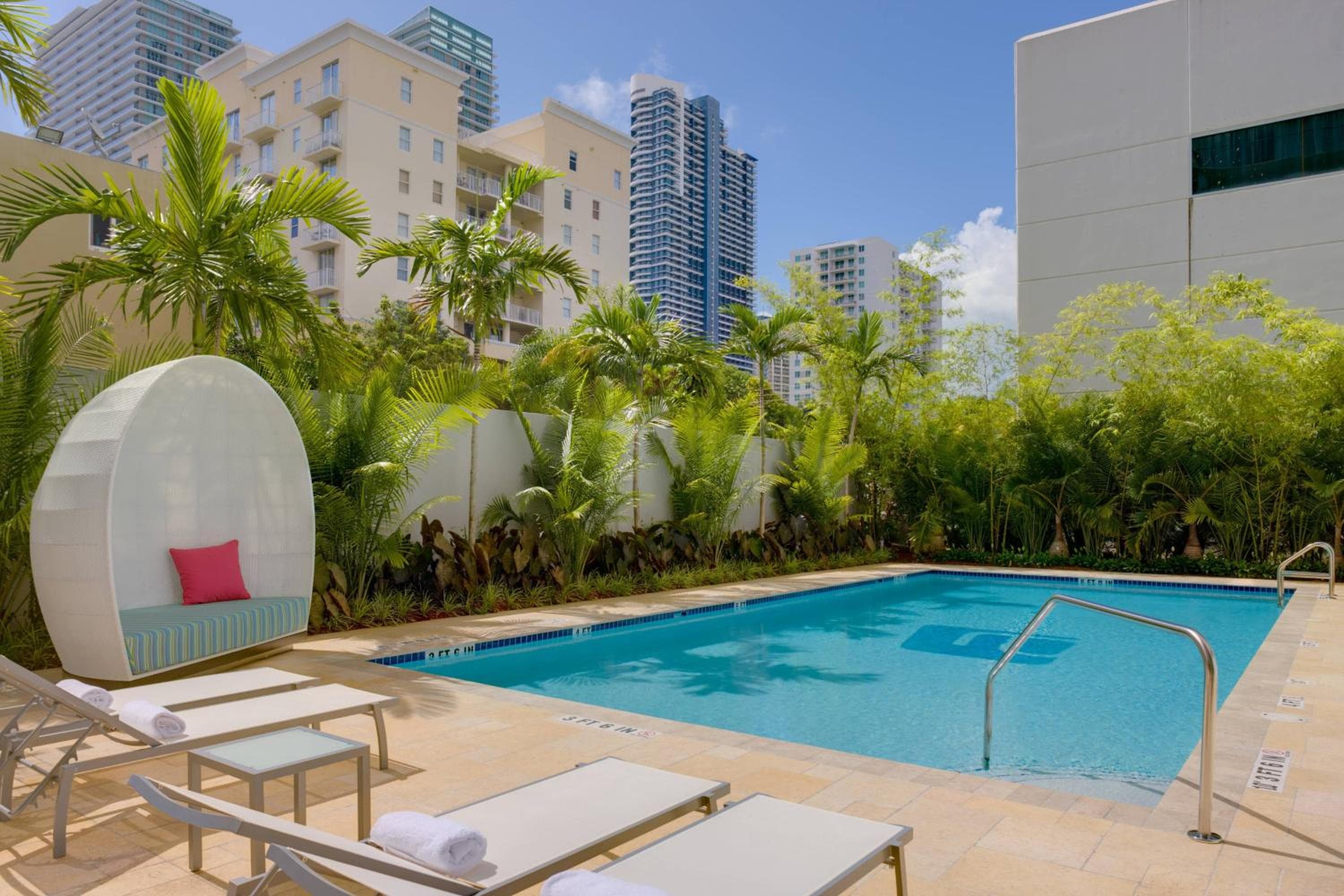 Aloft Miami Brickell — 9