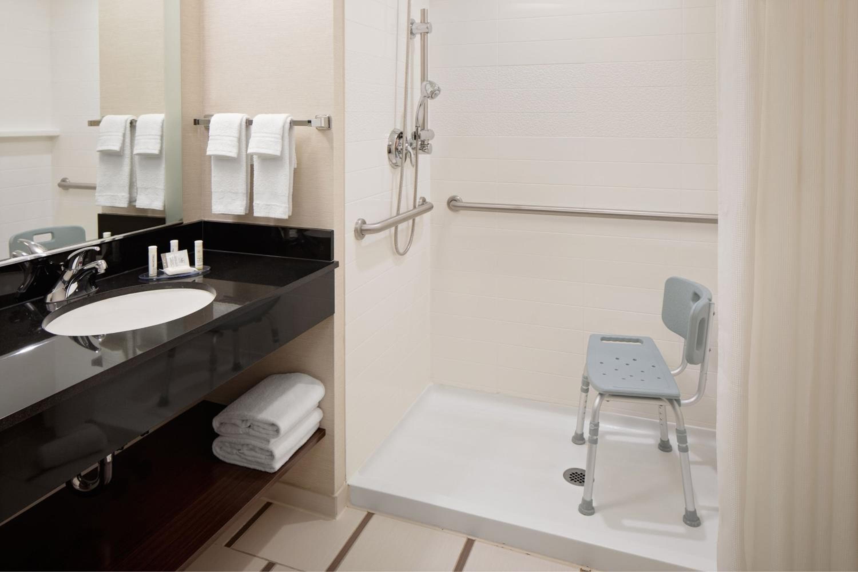 Fairfield Inn & Suites New York Manhattan/Downtown East — 10