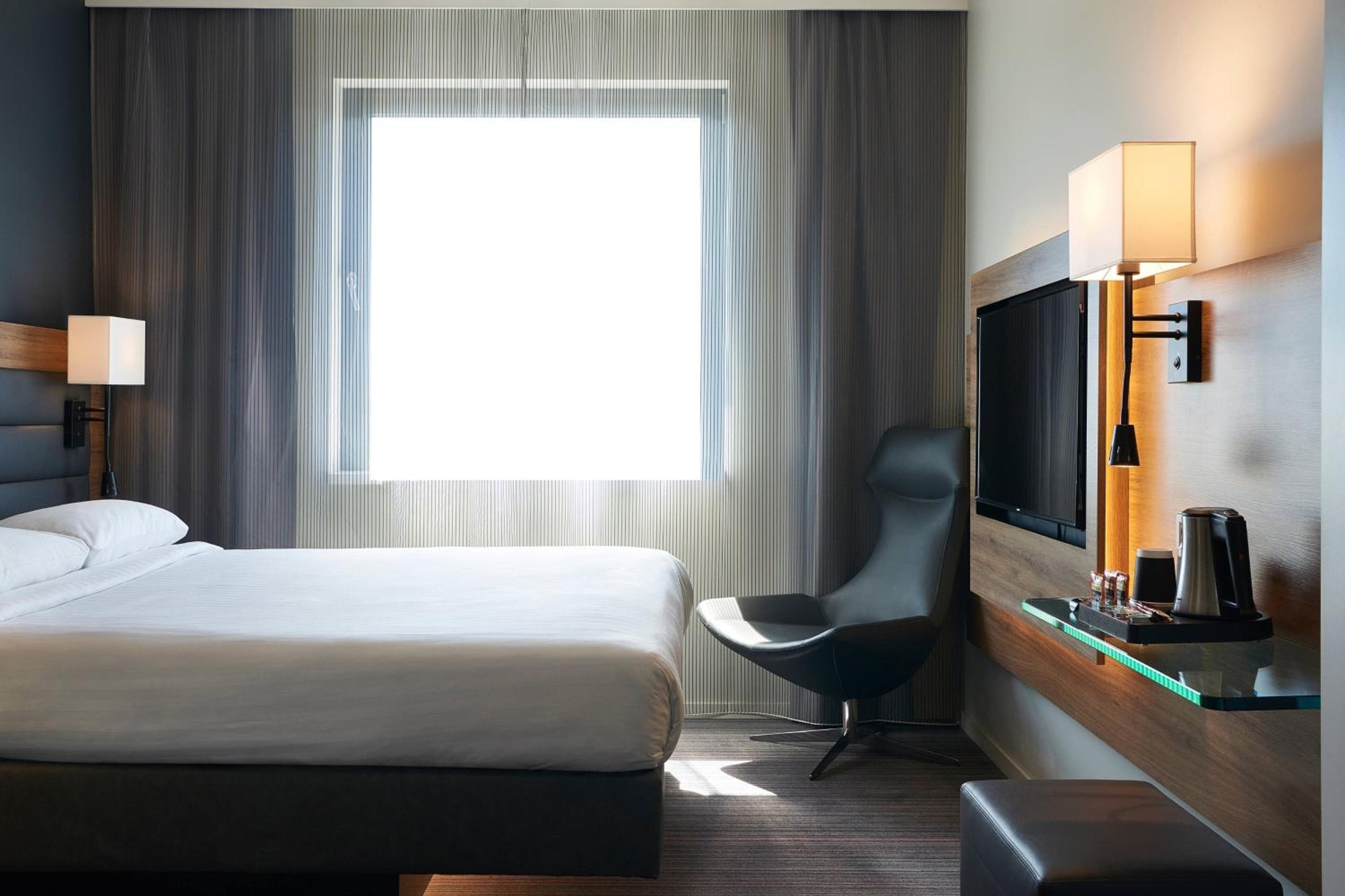 Moxy Londra Excel — 2