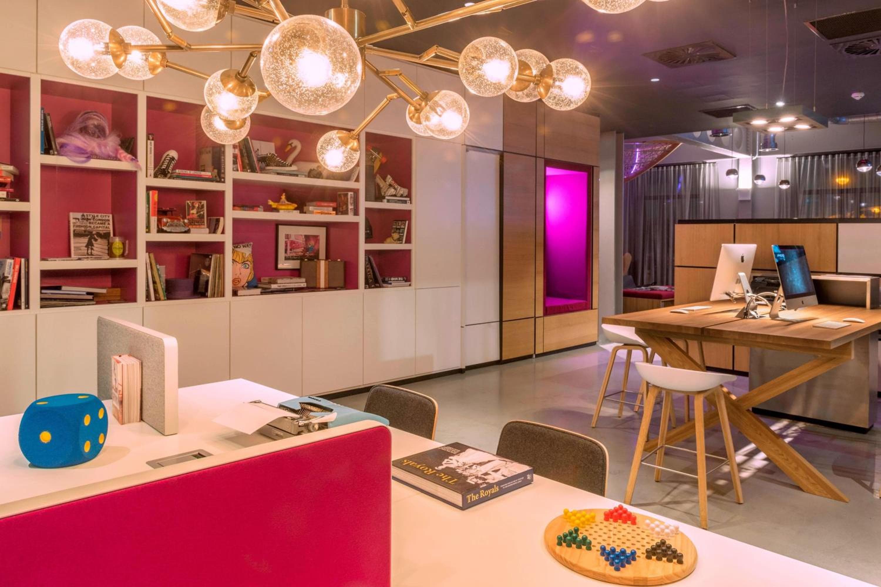 Moxy Londra Excel — 17
