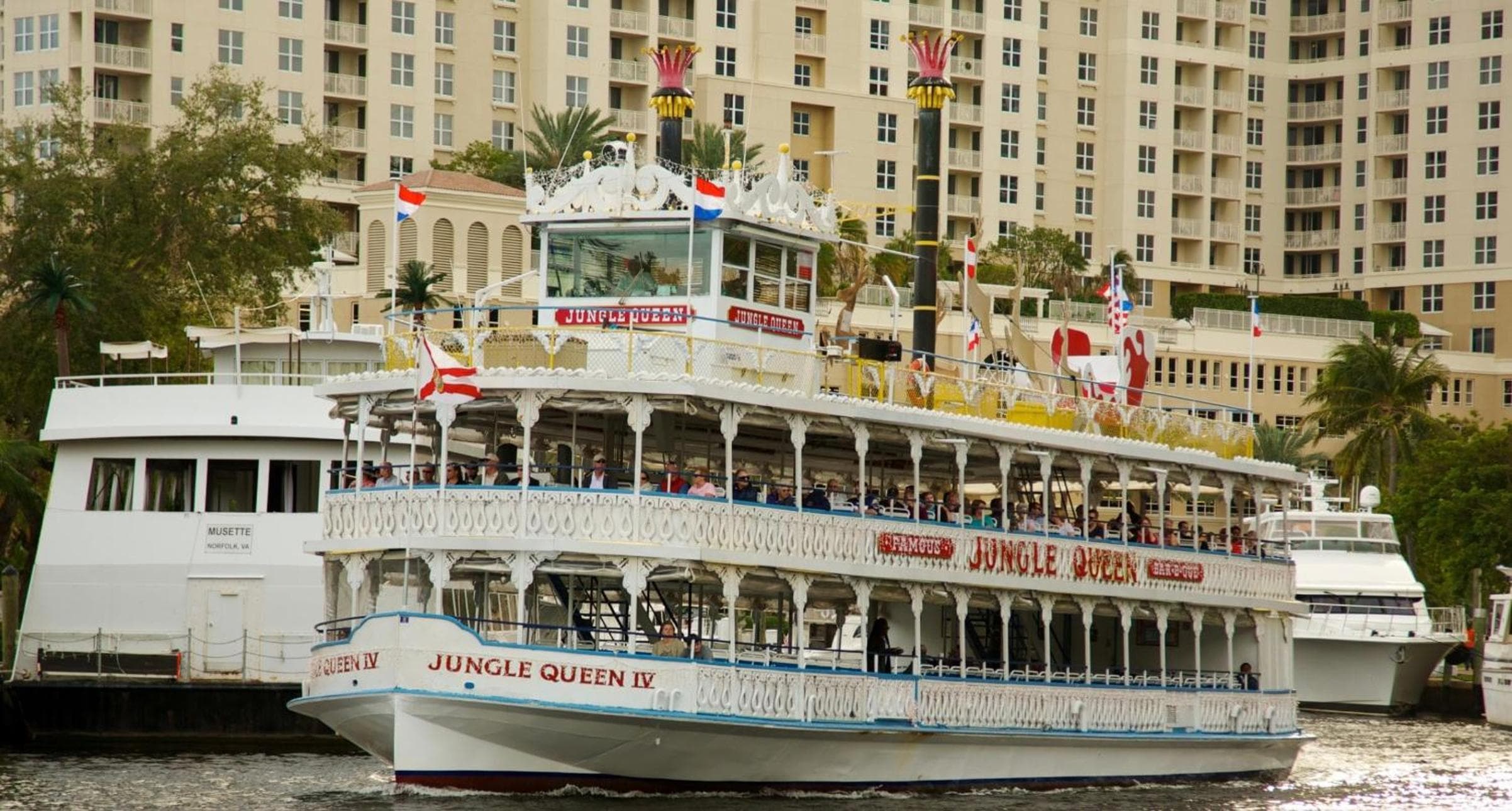 Unique Las Olas Stay Pool Free Parking — 29