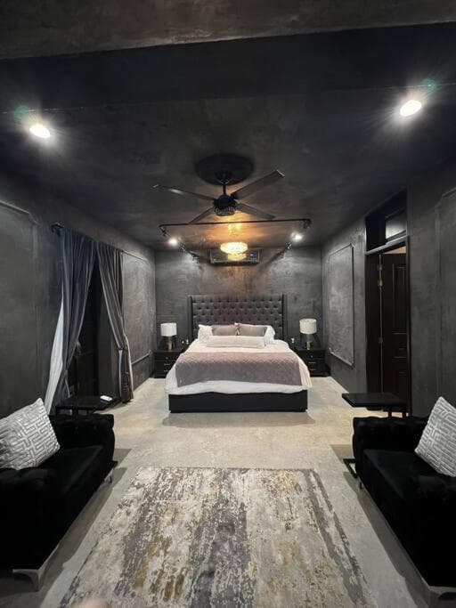 Casa Halo - Mansion, Nightclub, Pool, Sonos, Gated, Staff — 3