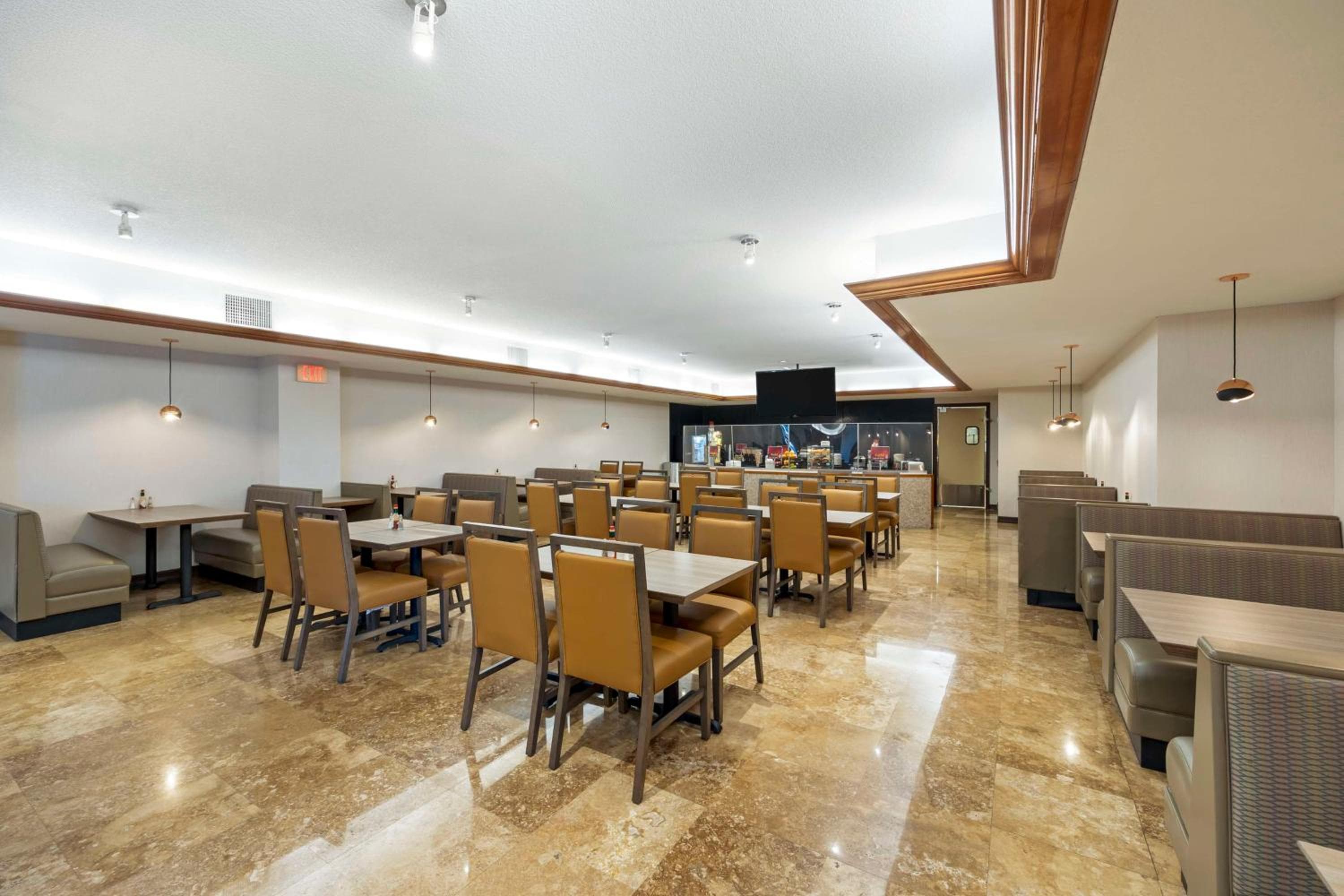 Best Western Plus Hotel Henderson — 6