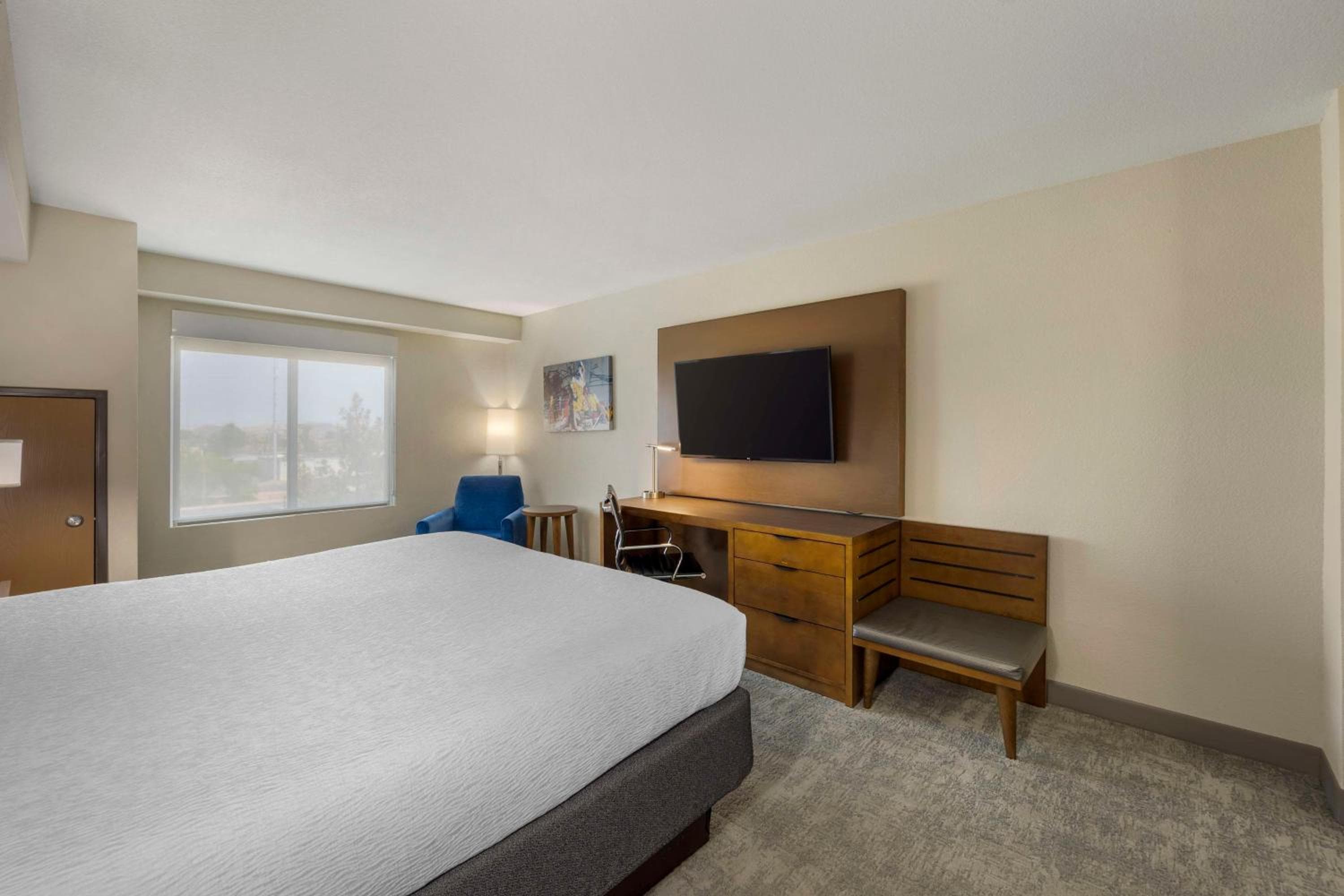 Best Western Plus Hotel Henderson — 11
