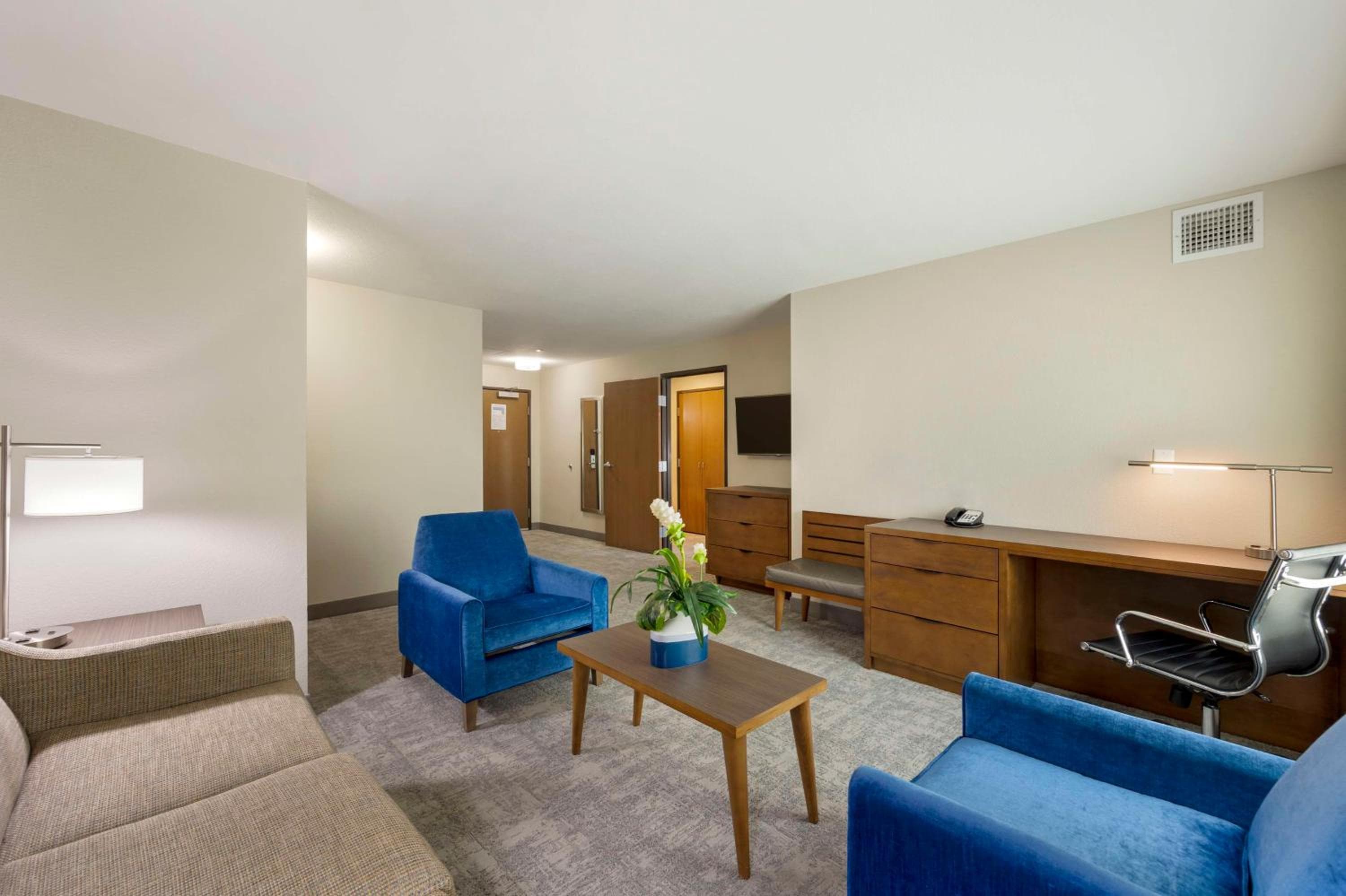 Best Western Plus Hotel Henderson — 14