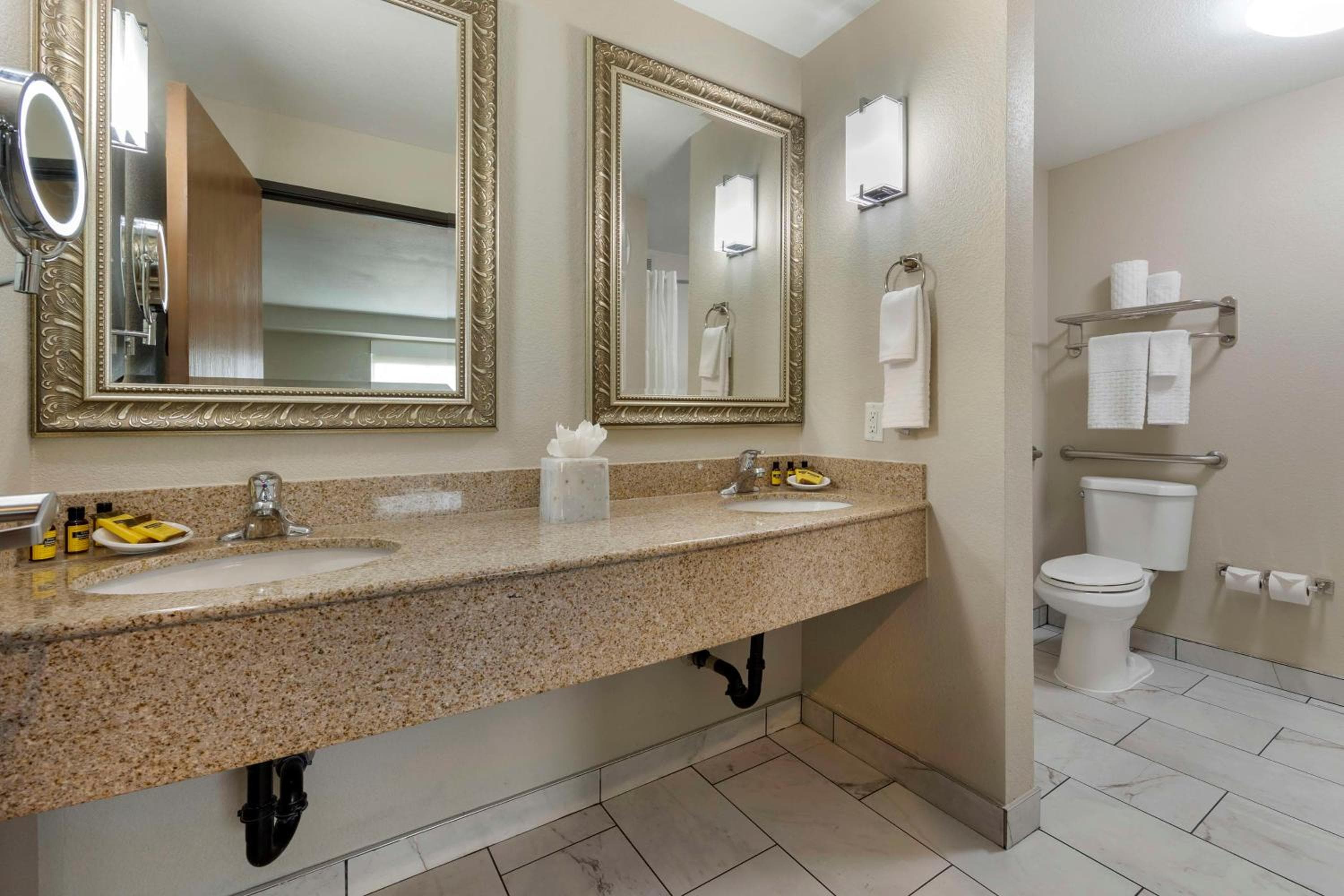 Best Western Plus Hotel Henderson — 20