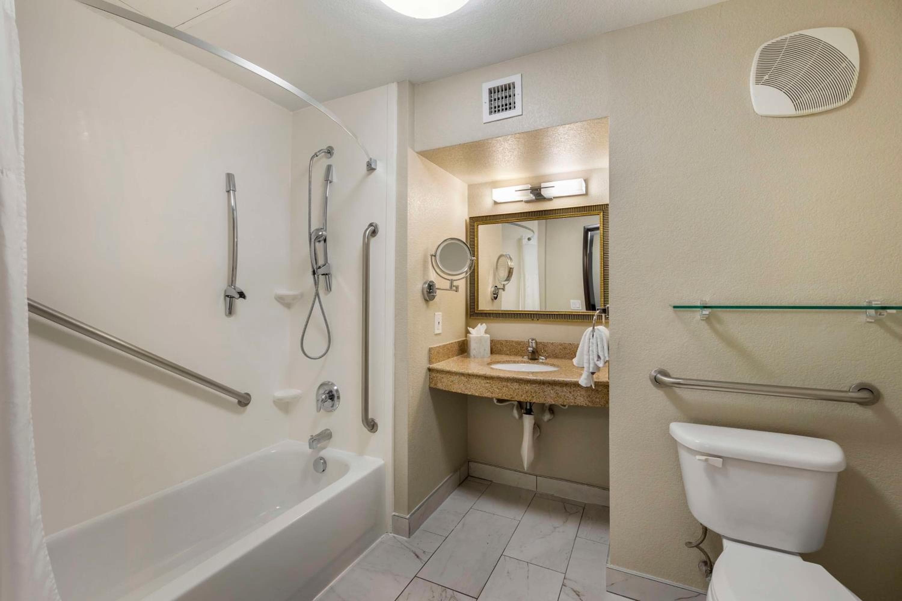 Best Western Plus Hotel Henderson — 22