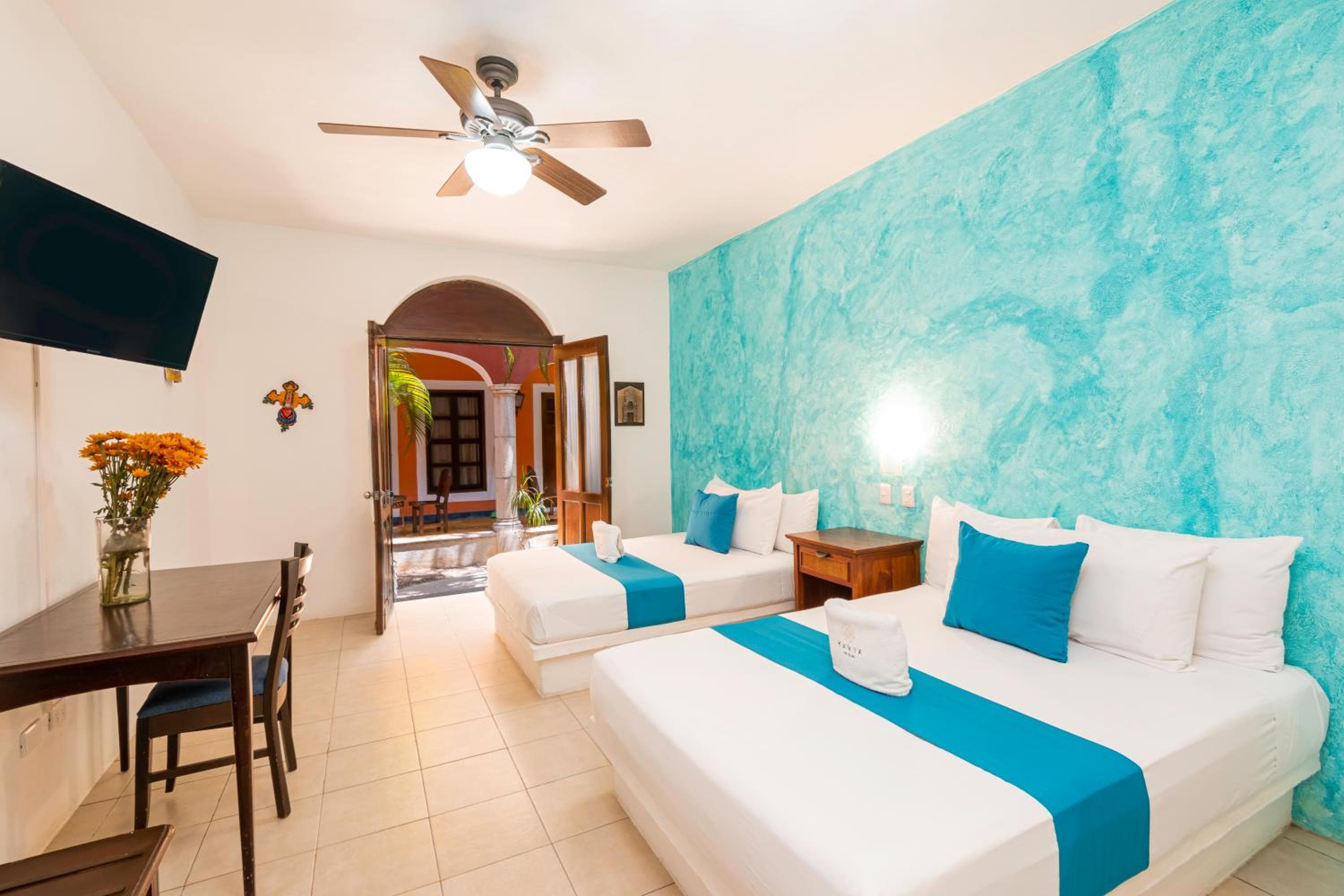 Hotel Casa de las Flores — 12