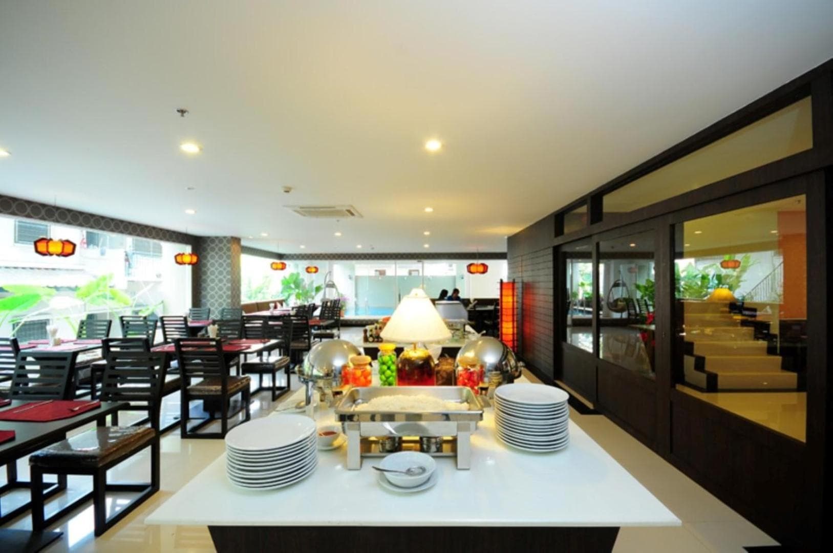 Boss Suites Nana Hotel — 24
