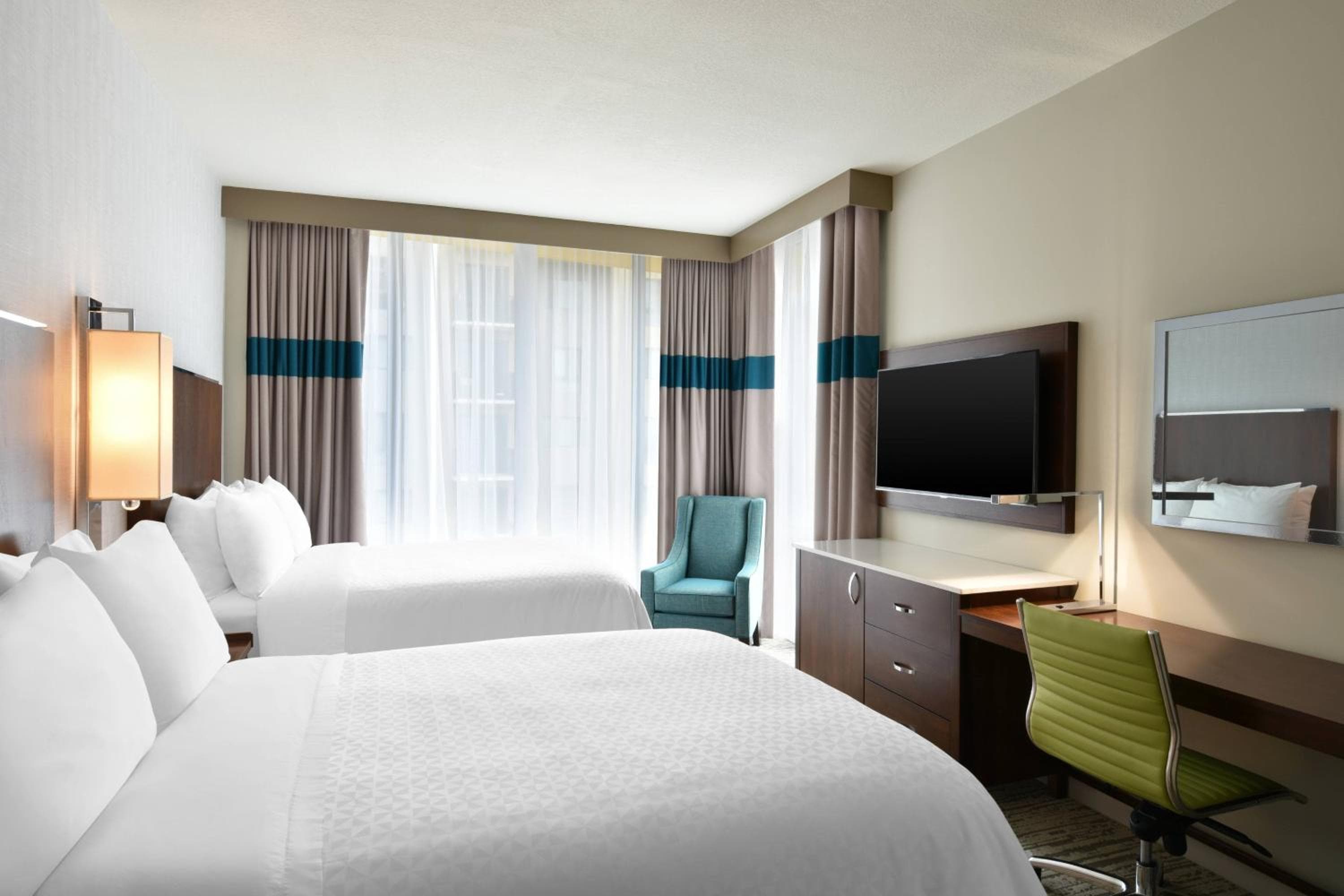 Cuatro puntos por Sheraton Coral Gables — 7