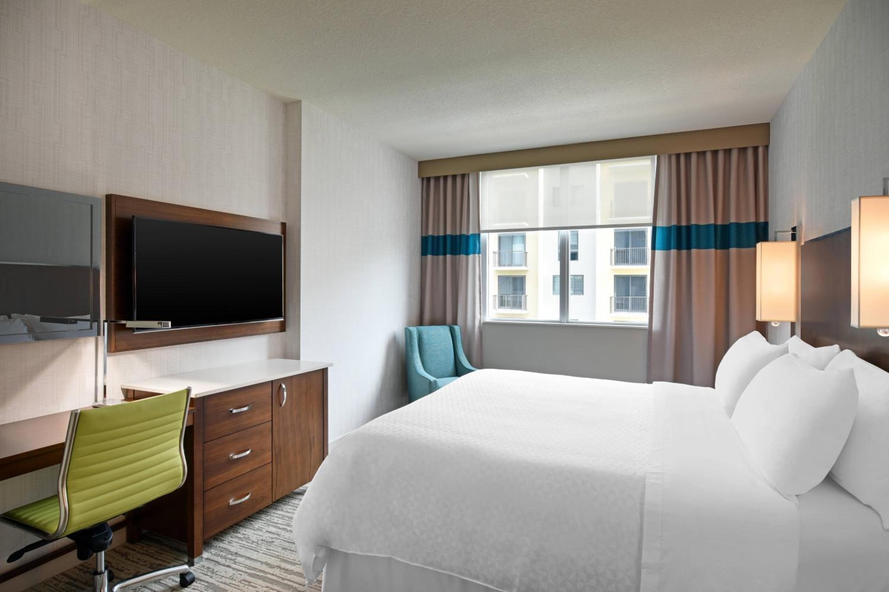 Cuatro puntos por Sheraton Coral Gables — 9