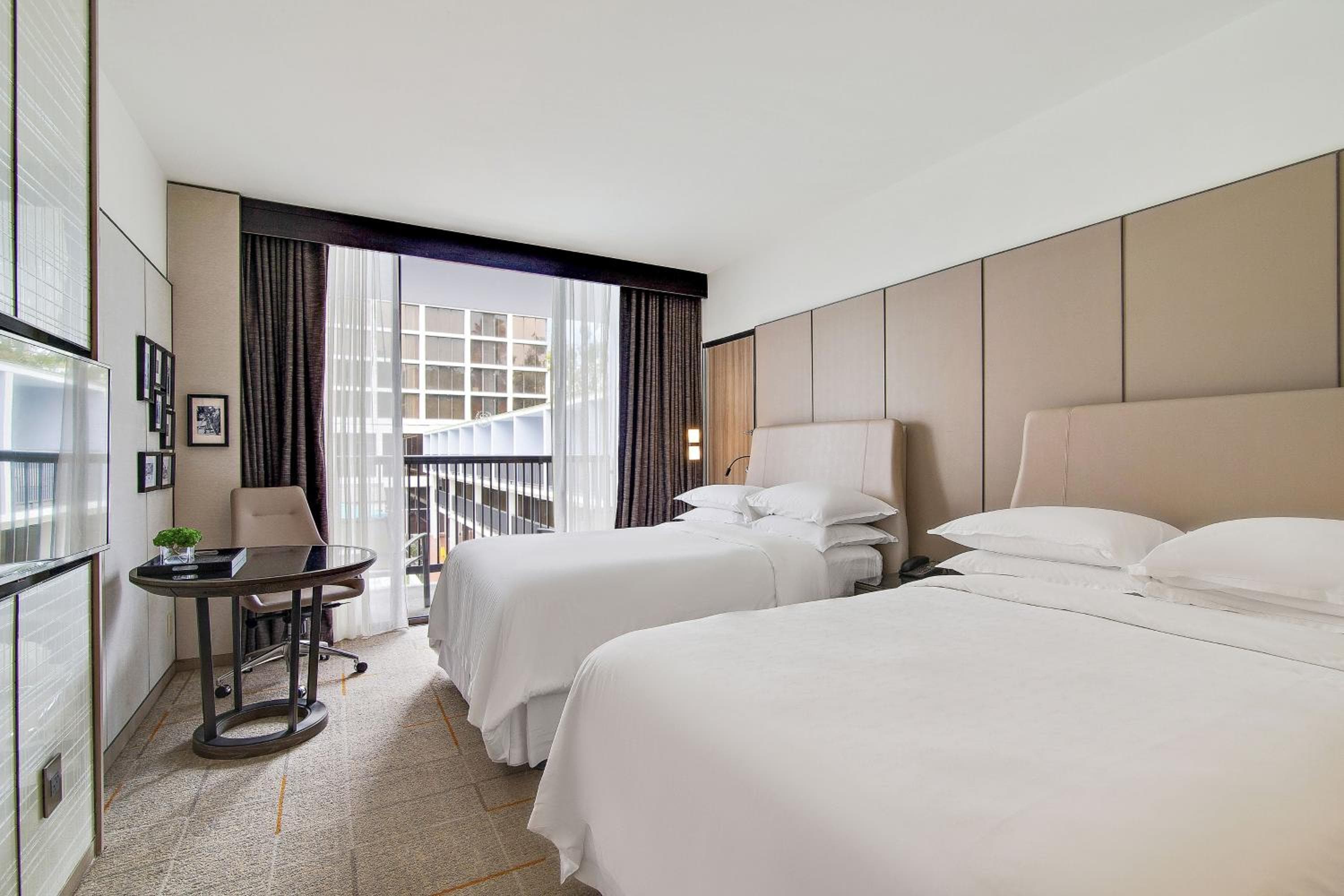 Sheraton Universal hotel, 333 Universal Hollywood Drive, Los Angeles, United States — photo 23