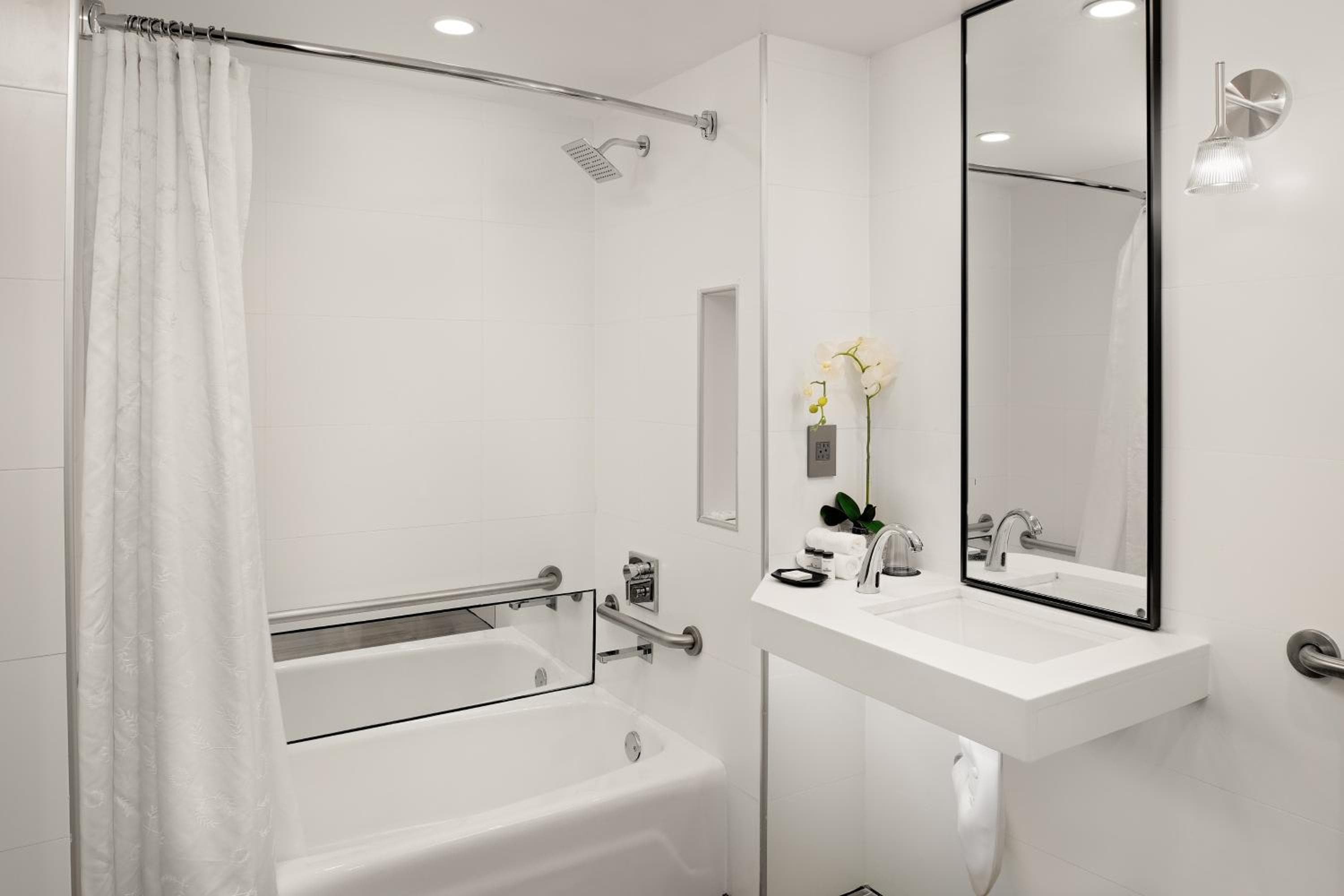 Sheraton Universal hotel, 333 Universal Hollywood Drive, Los Angeles, United States — photo 35