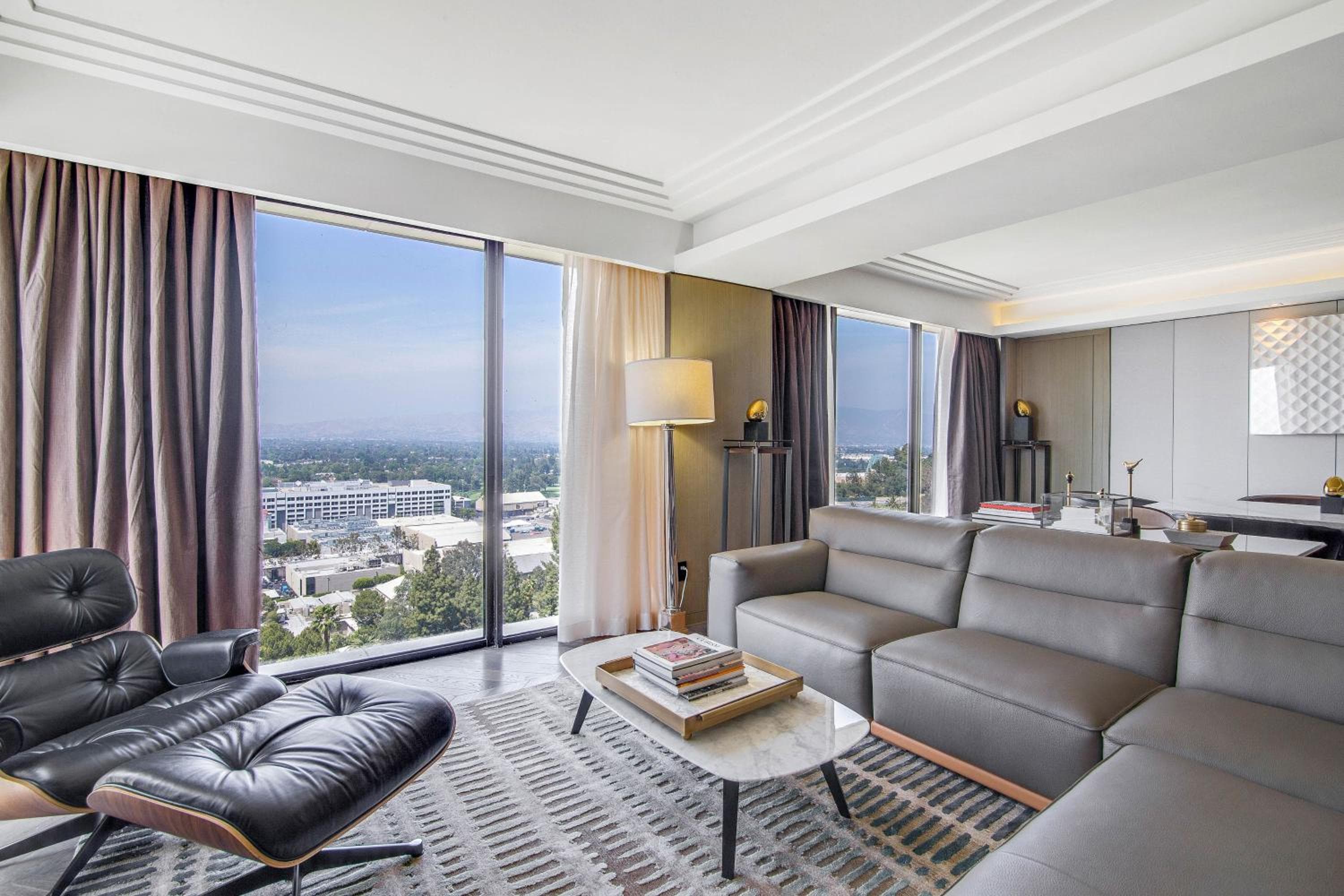 Sheraton Universal hotel, 333 Universal Hollywood Drive, Los Angeles, United States — photo 51