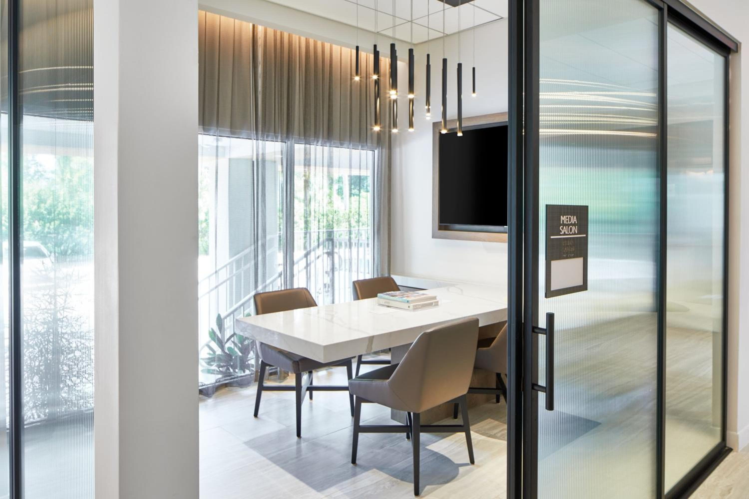 AC Hotel by Marriott Orlando Lake Buena Vista — 21