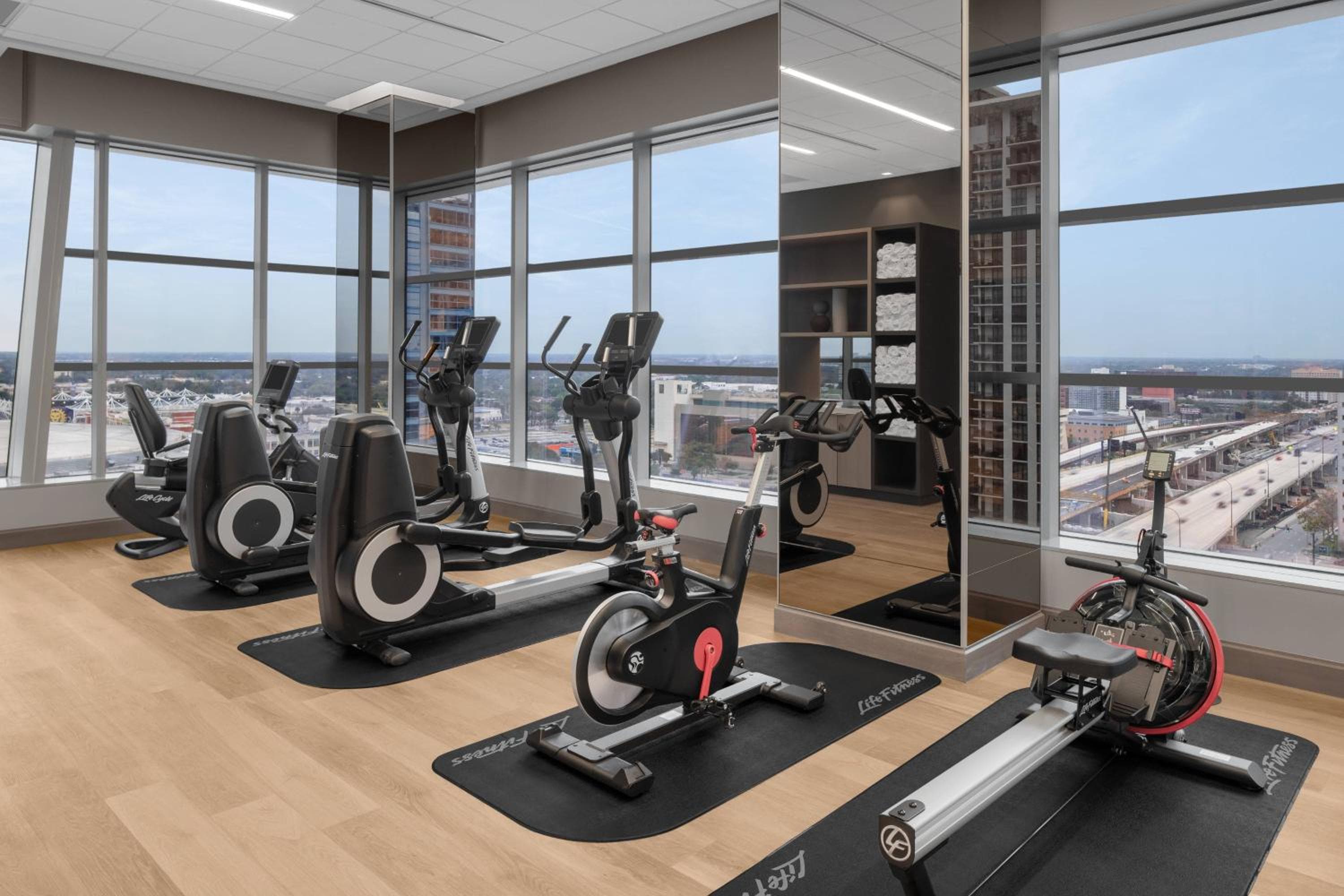 AC Hotel by Marriott Orlando Downtown — 13