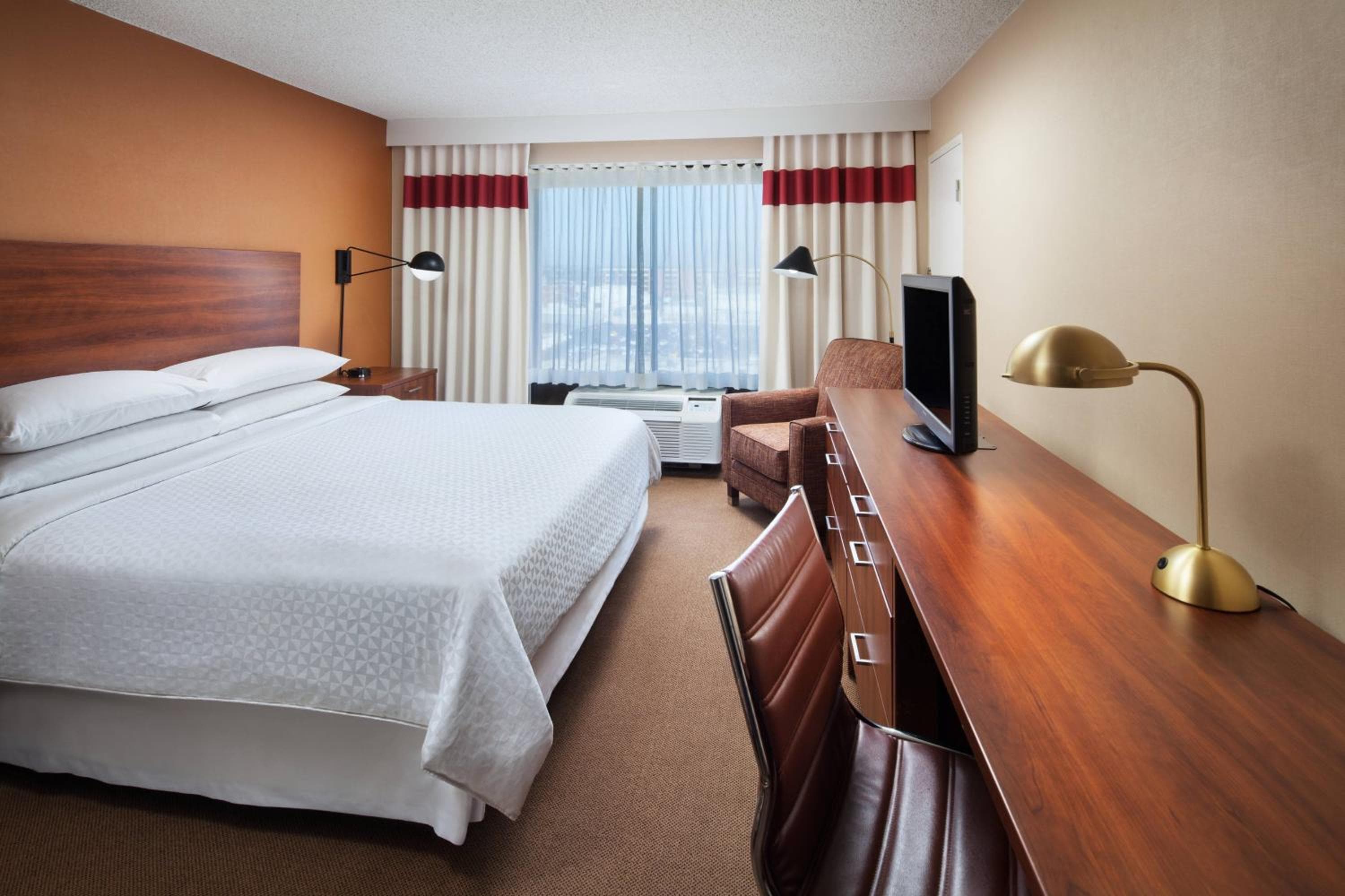 Four Points by Sheraton Aeropuerto Internacional de Los Ángeles — 15