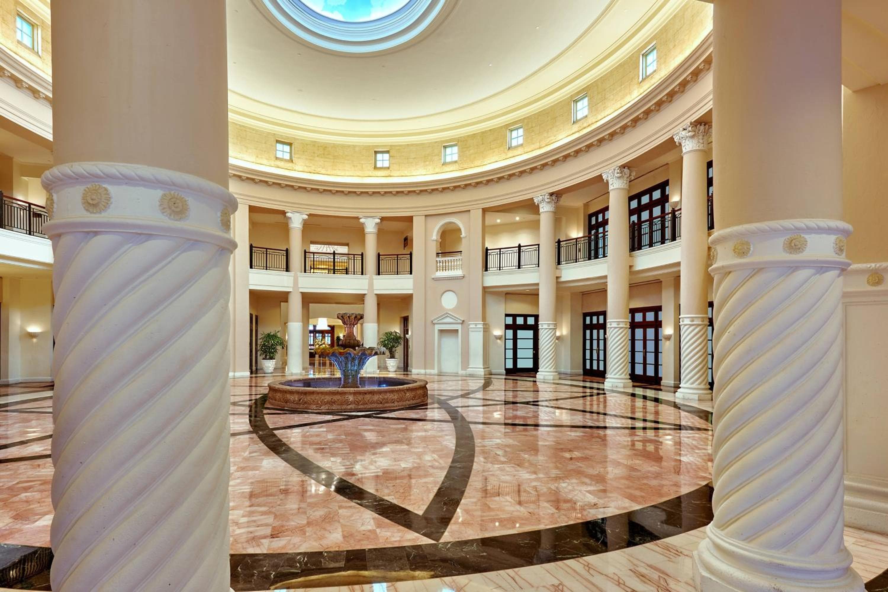 Hotel Colonnade Coral Gables, Collezione di autografi — 22