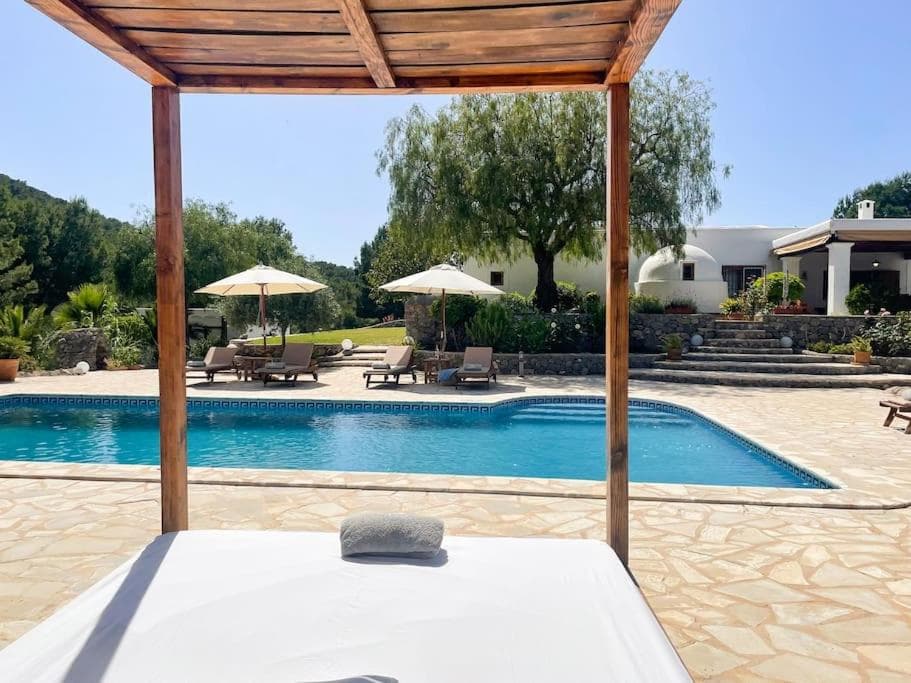 Fully equipped villa with Pool and Gym — 23