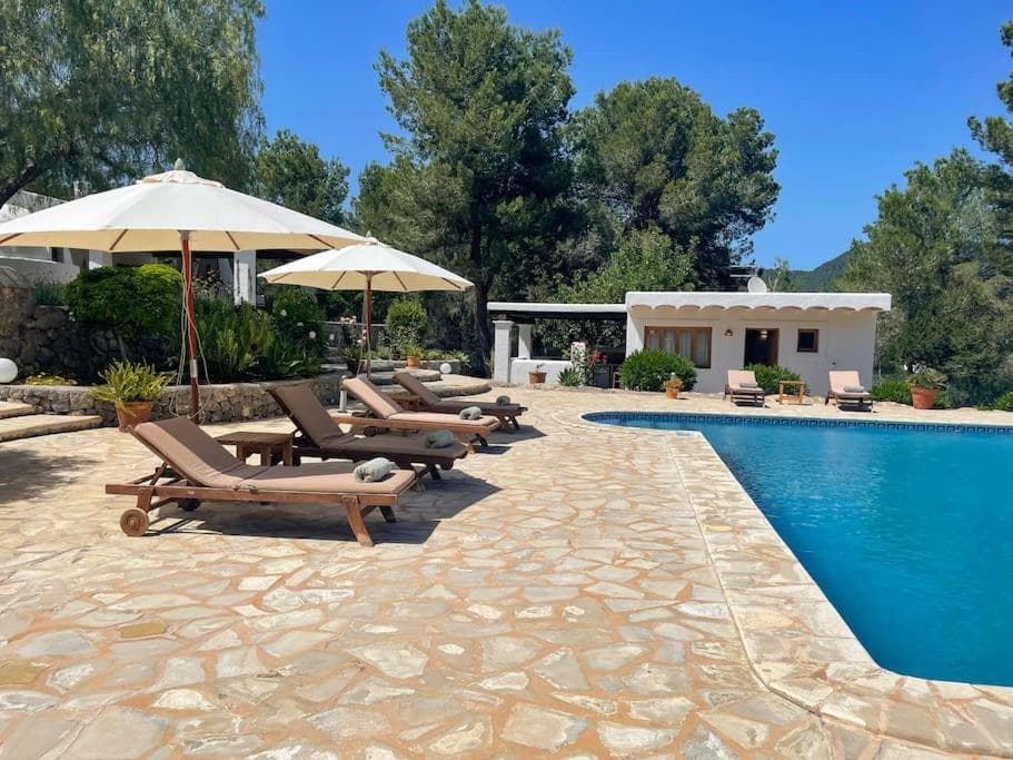 Fully equipped villa with Pool and Gym — 18