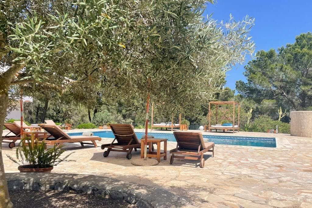 Fully equipped villa with Pool and Gym — 12
