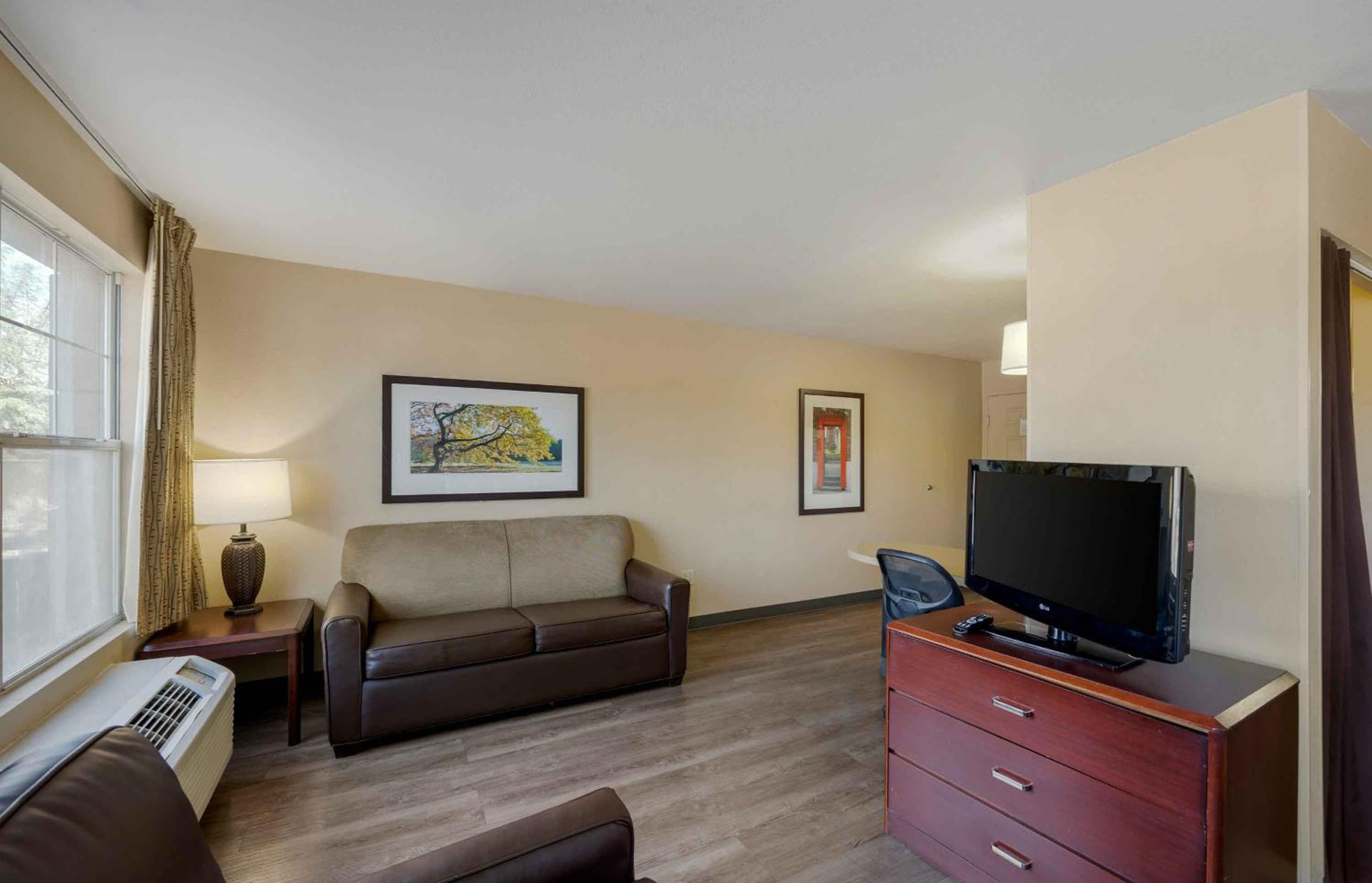 MainStay Suites Las Vegas Flamingo — 3