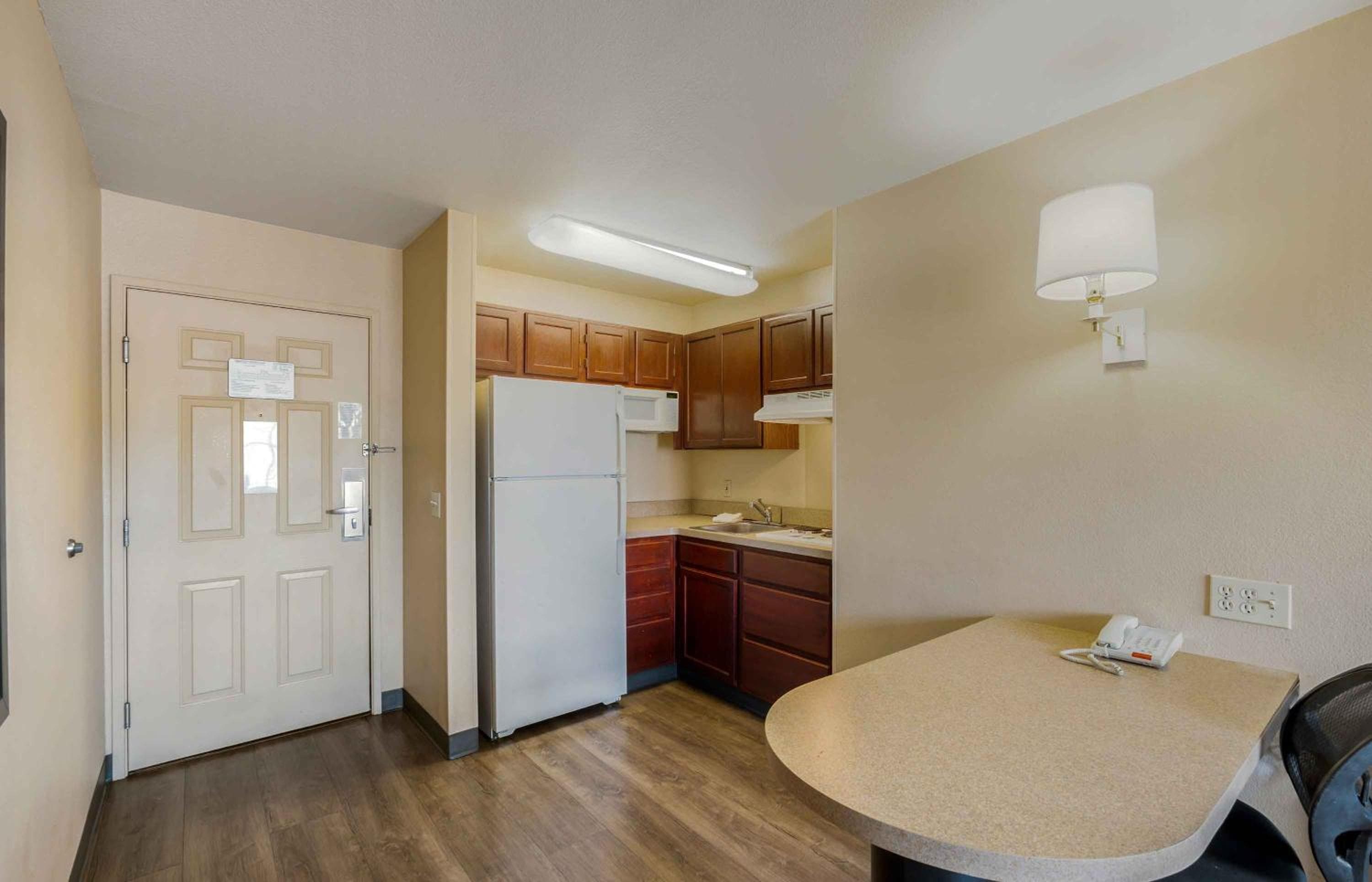 MainStay Suites Las Vegas Flamingo — 7