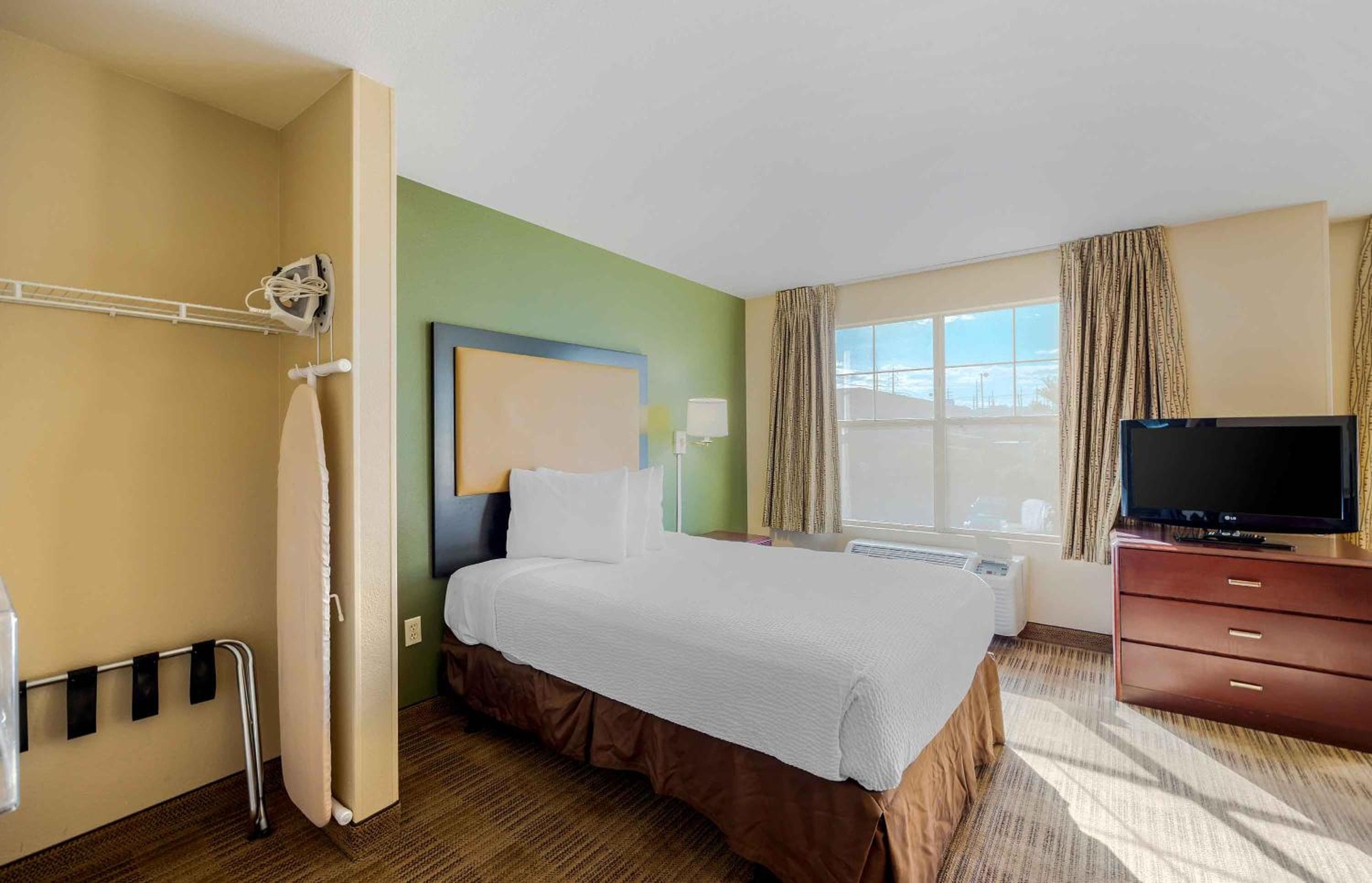 MainStay Suites Las Vegas Flamingo — 30
