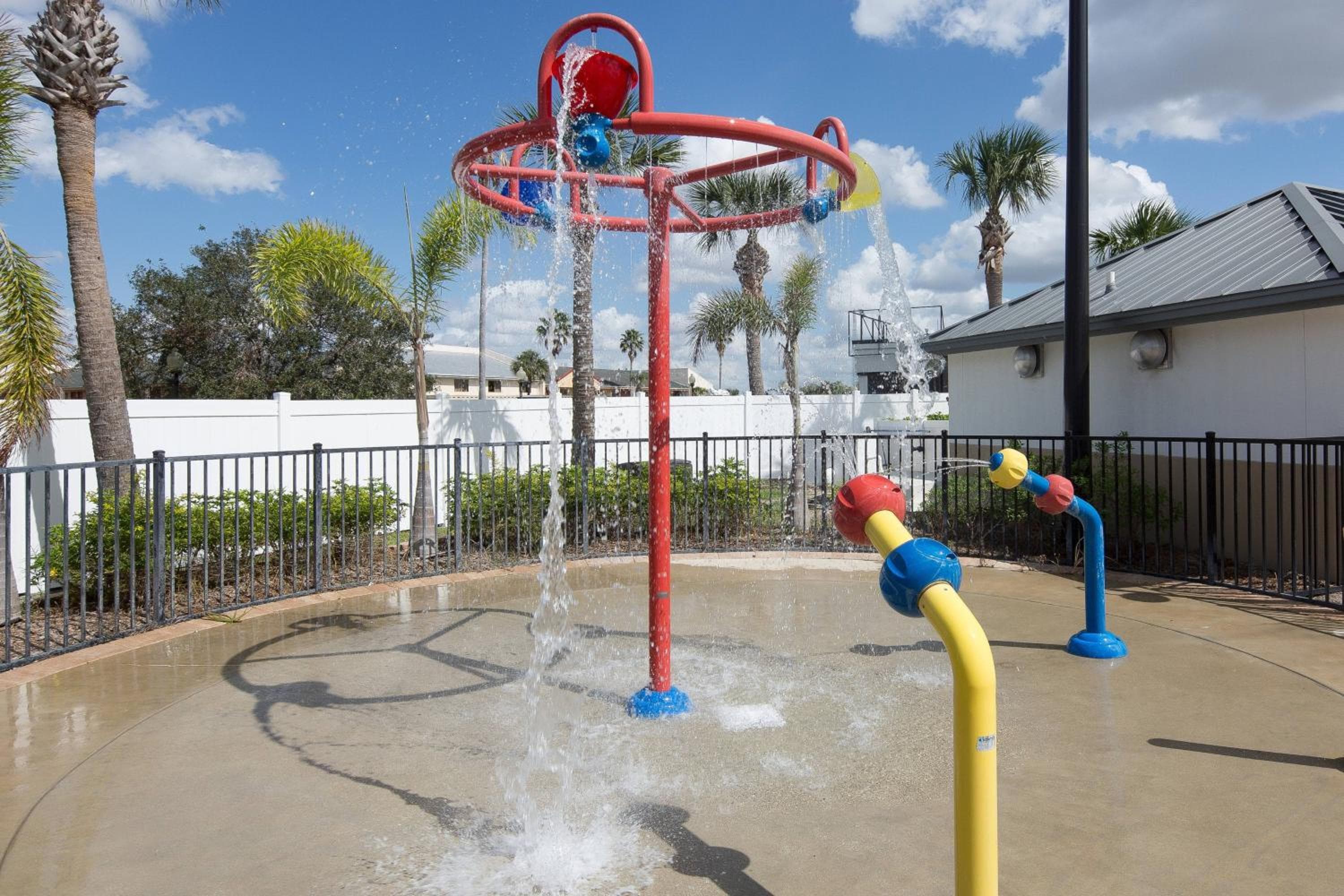 Four Points by Sheraton Orlando International Drive — 23