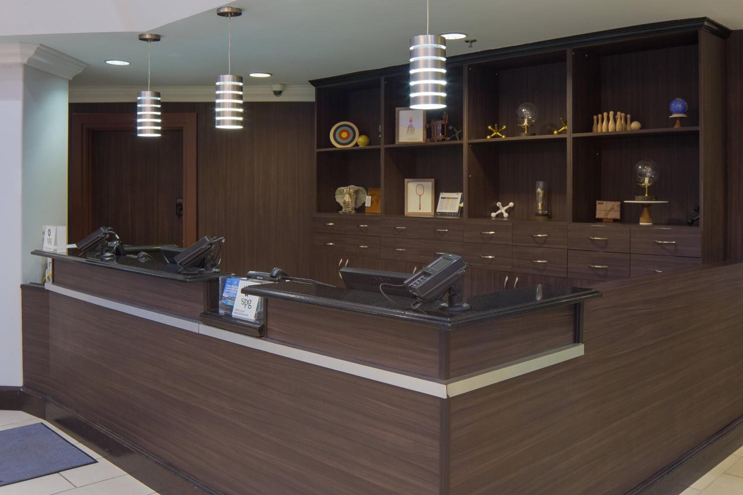 Cuatro puntos por Sheraton Orlando International Drive — 6