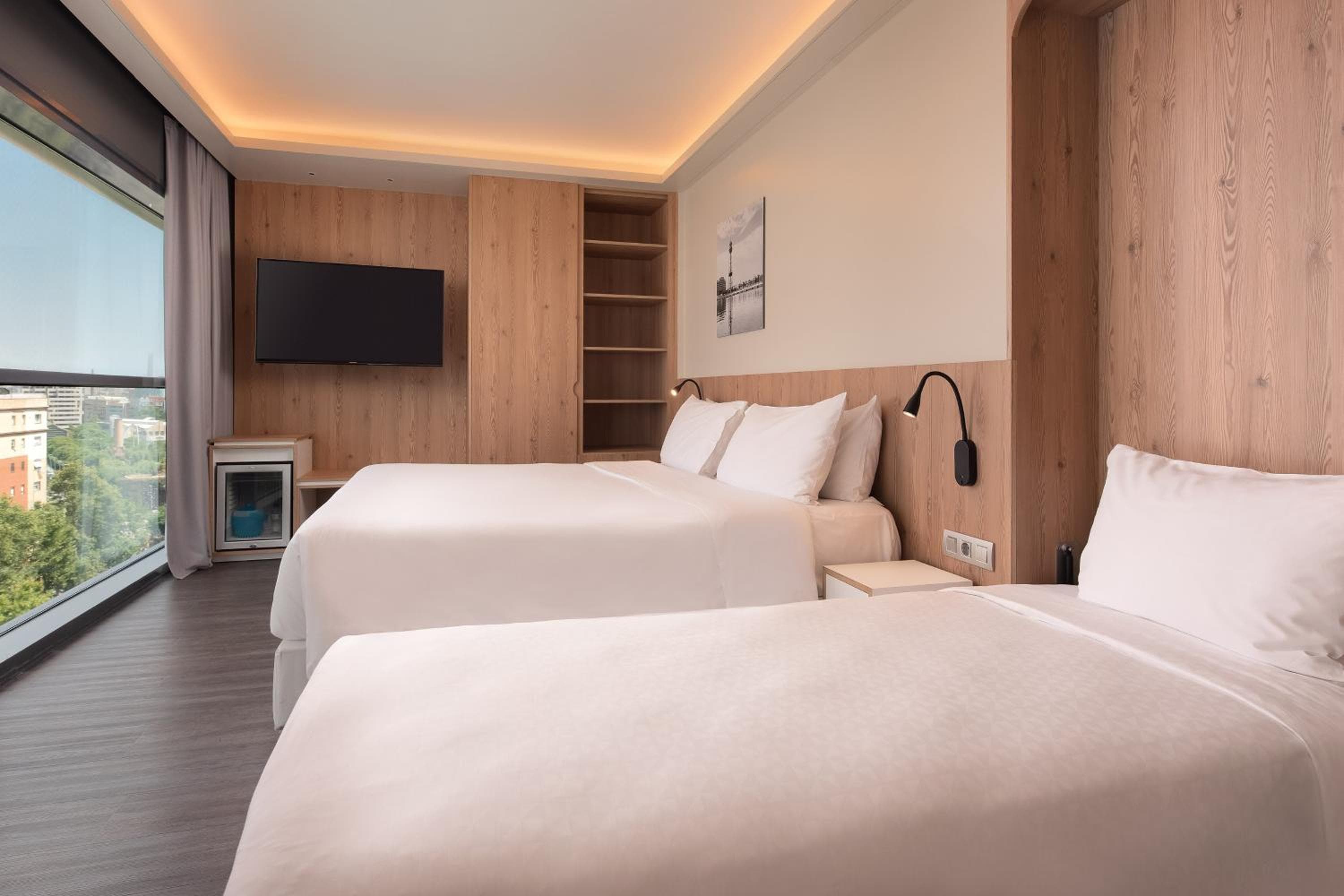 Cuatro Puntos by Sheraton Barcelona Diagonal — 23