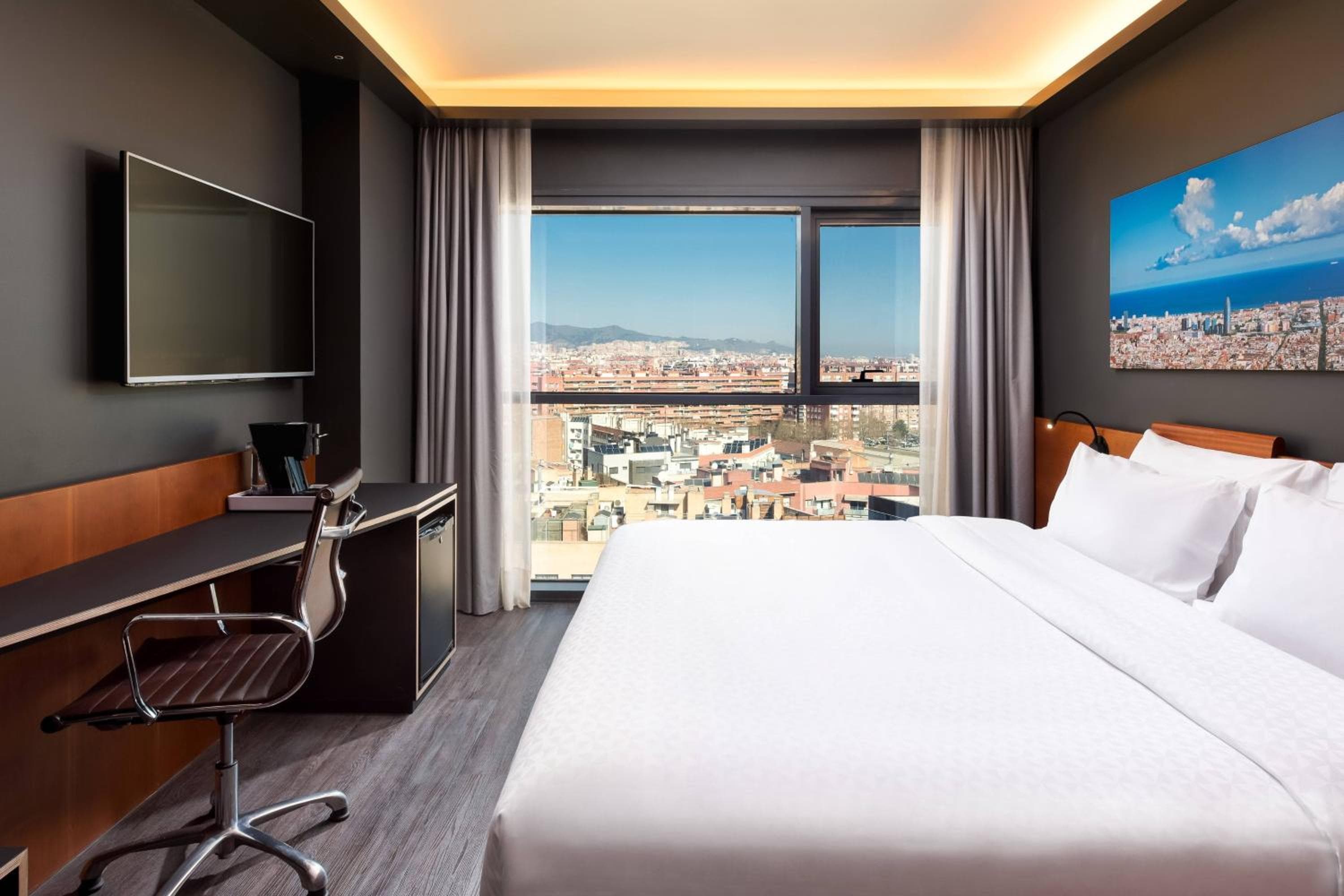Cuatro Puntos by Sheraton Barcelona Diagonal — 24