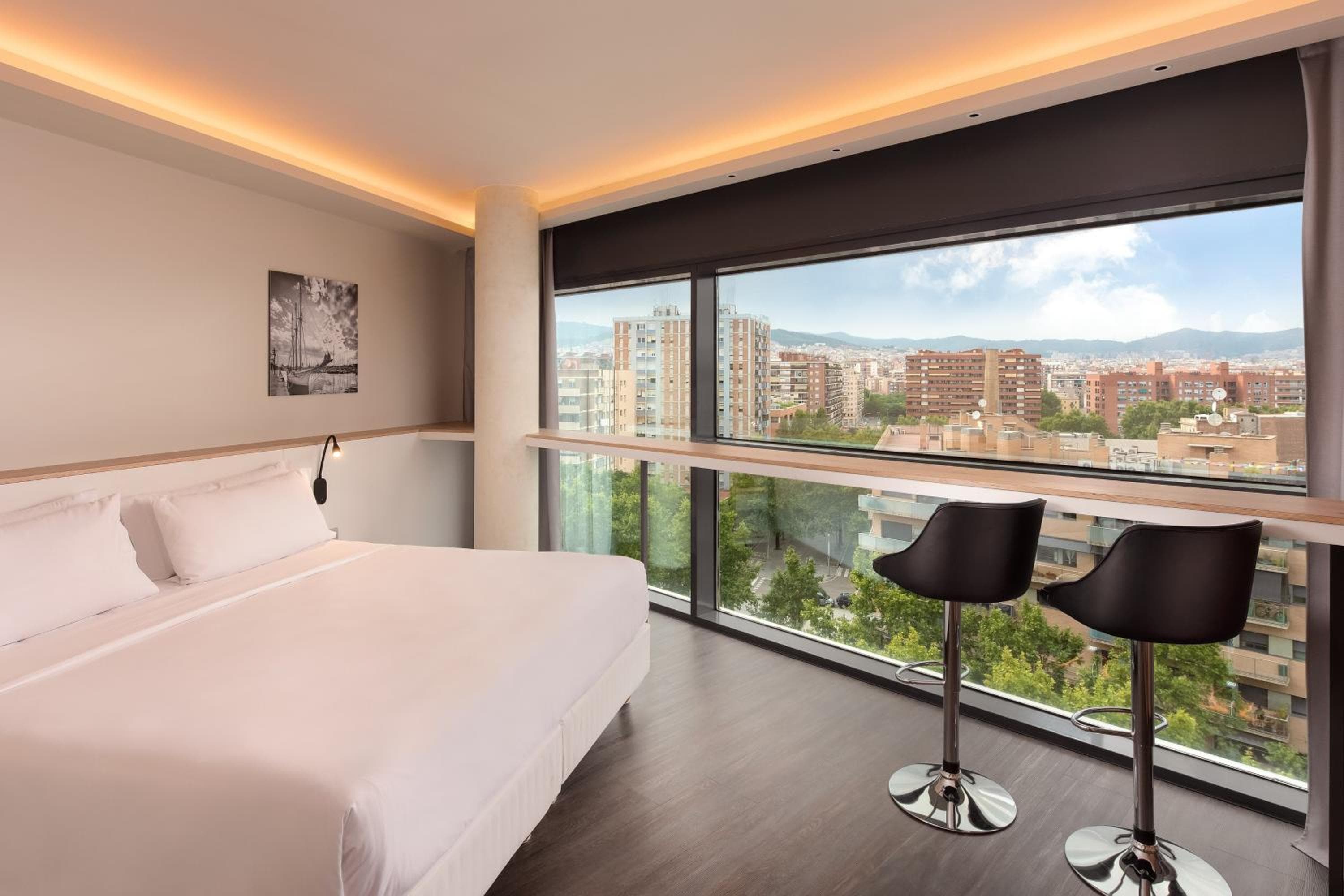 Cuatro Puntos by Sheraton Barcelona Diagonal — 20