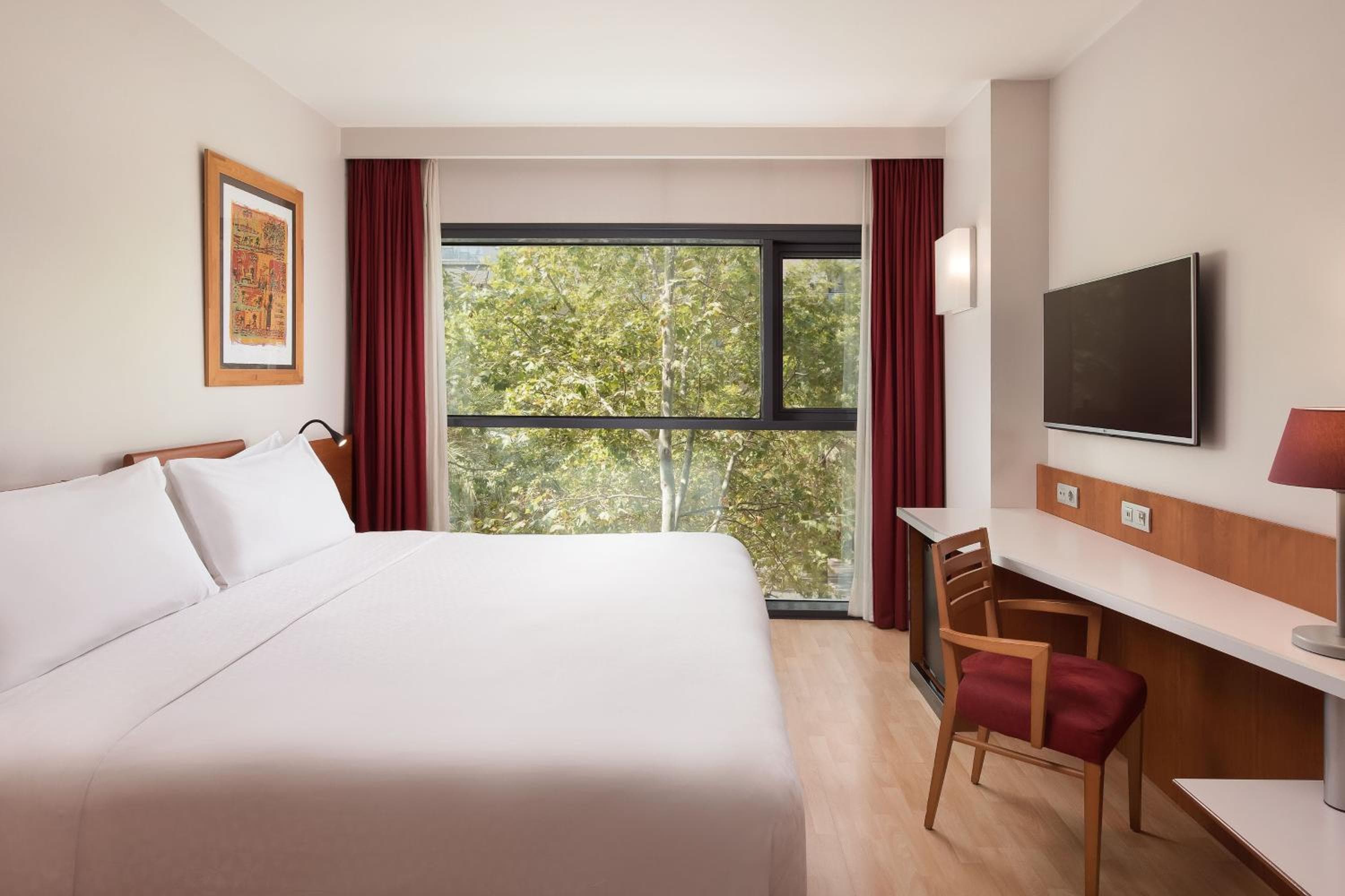 Cuatro Puntos by Sheraton Barcelona Diagonal — 30