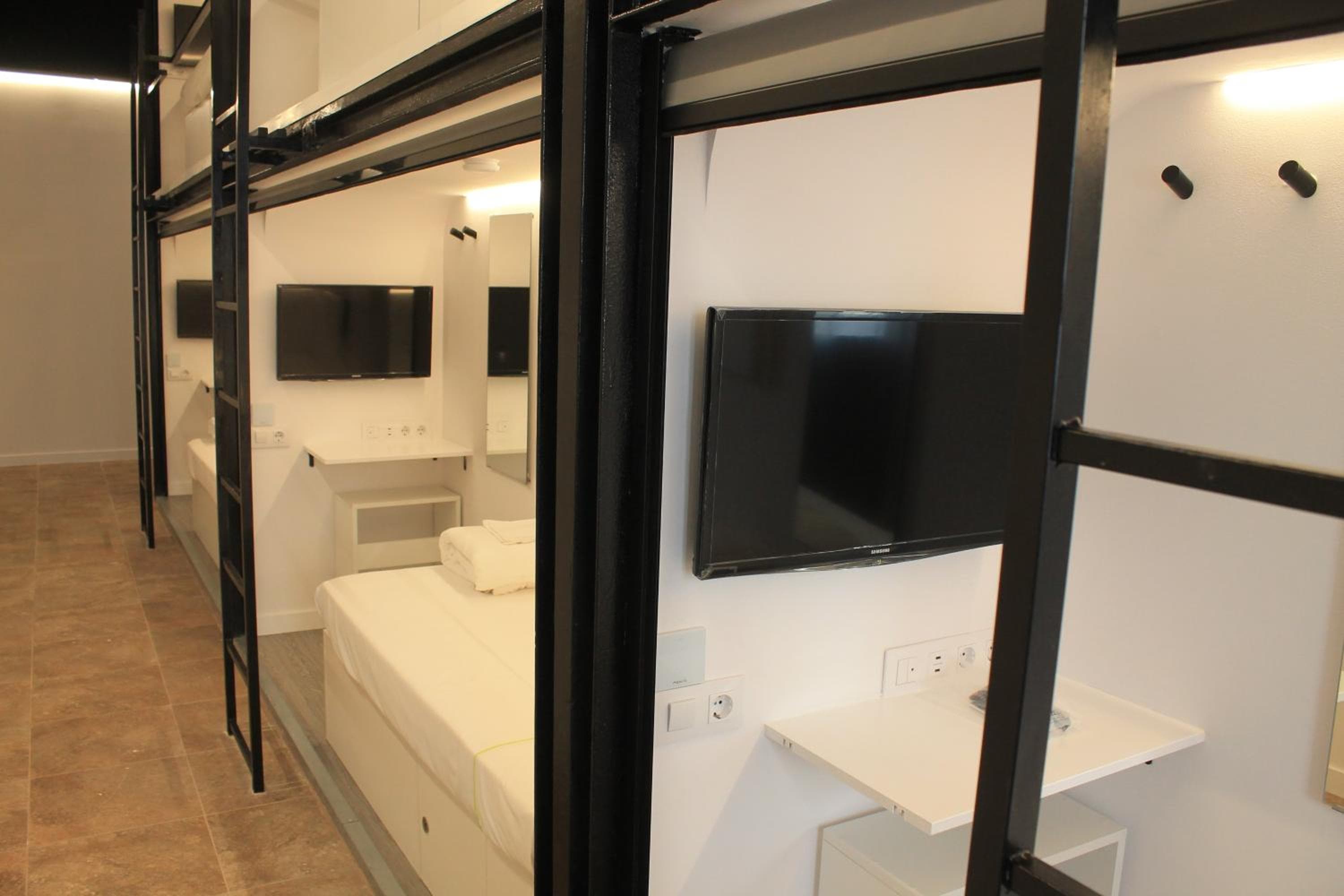 M Pods Malaga — 2