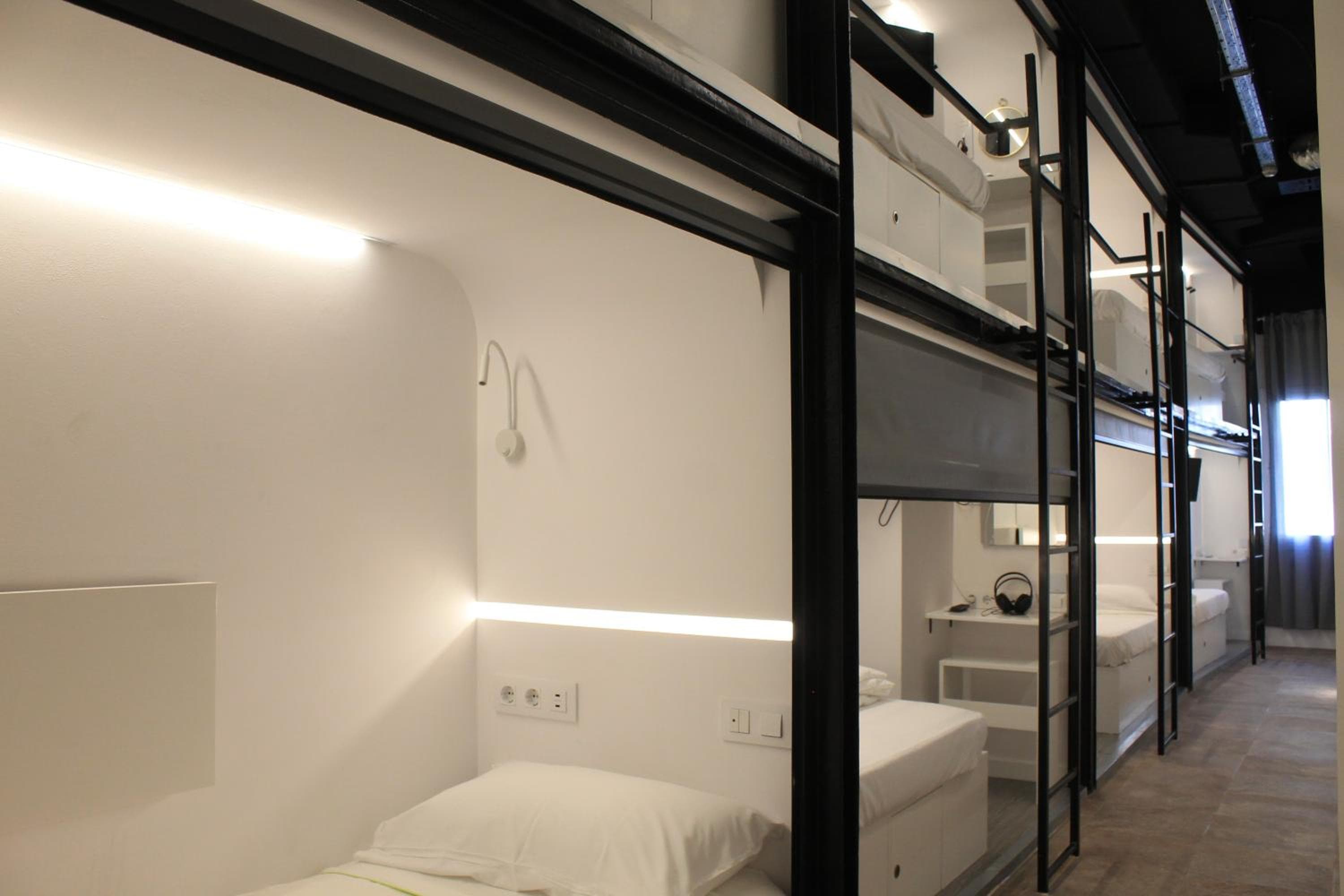 M Pods Malaga — 19